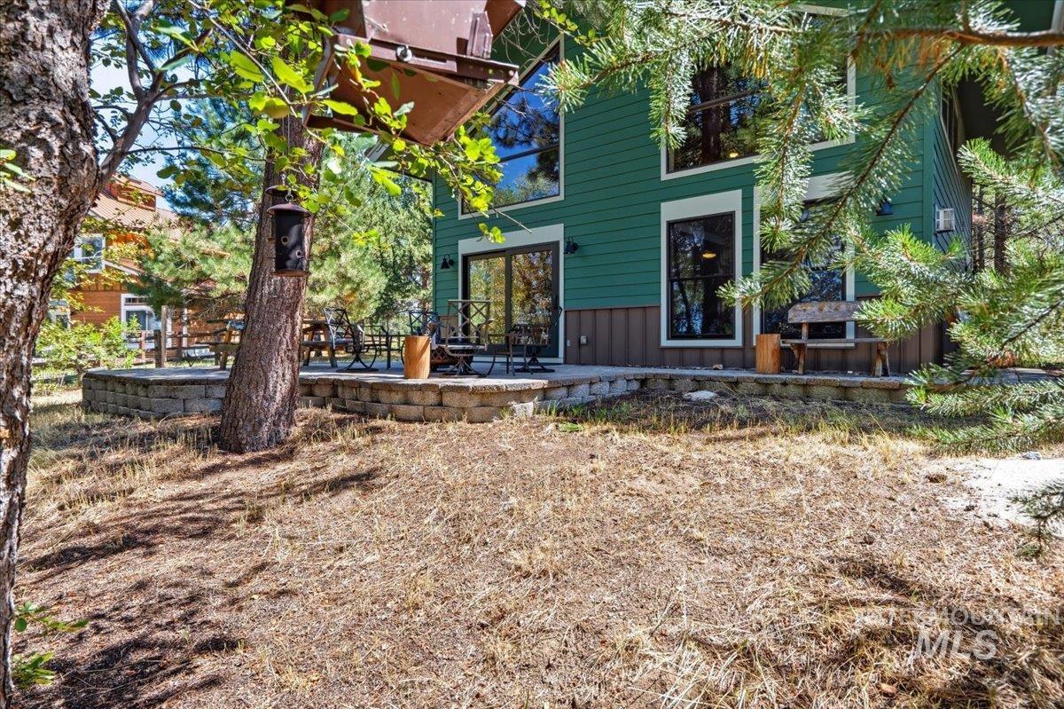 84 Golden Place, Donnelly, Idaho 83615, 3 Bedrooms, 2 Bathrooms, Residential For Sale, Price $998,500,MLS 98998559
