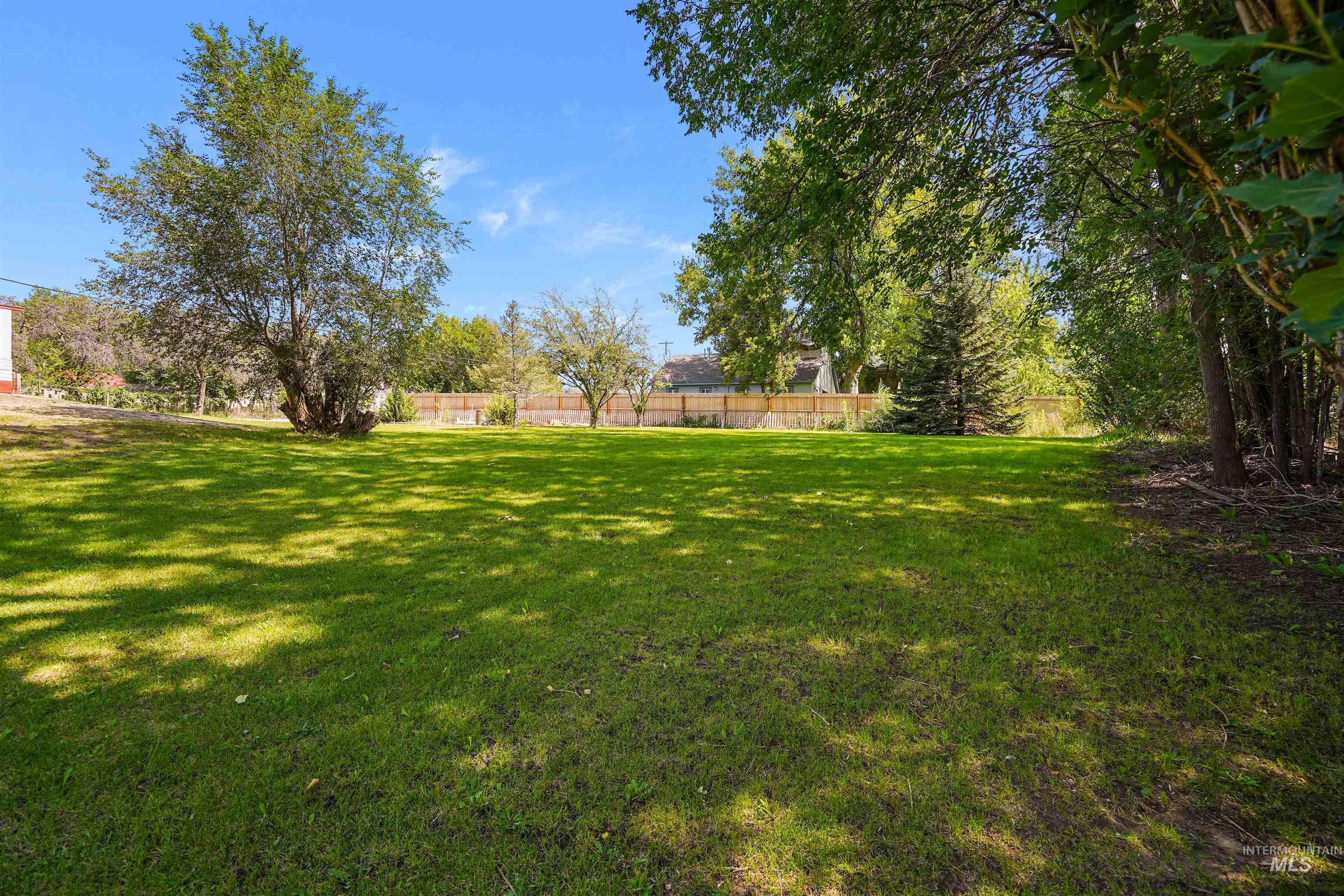 210 E 6th Ave, Jerome, Idaho 83338, 2 Bedrooms, 1 Bathroom, Residential For Sale, Price $125,000,MLS 98998560