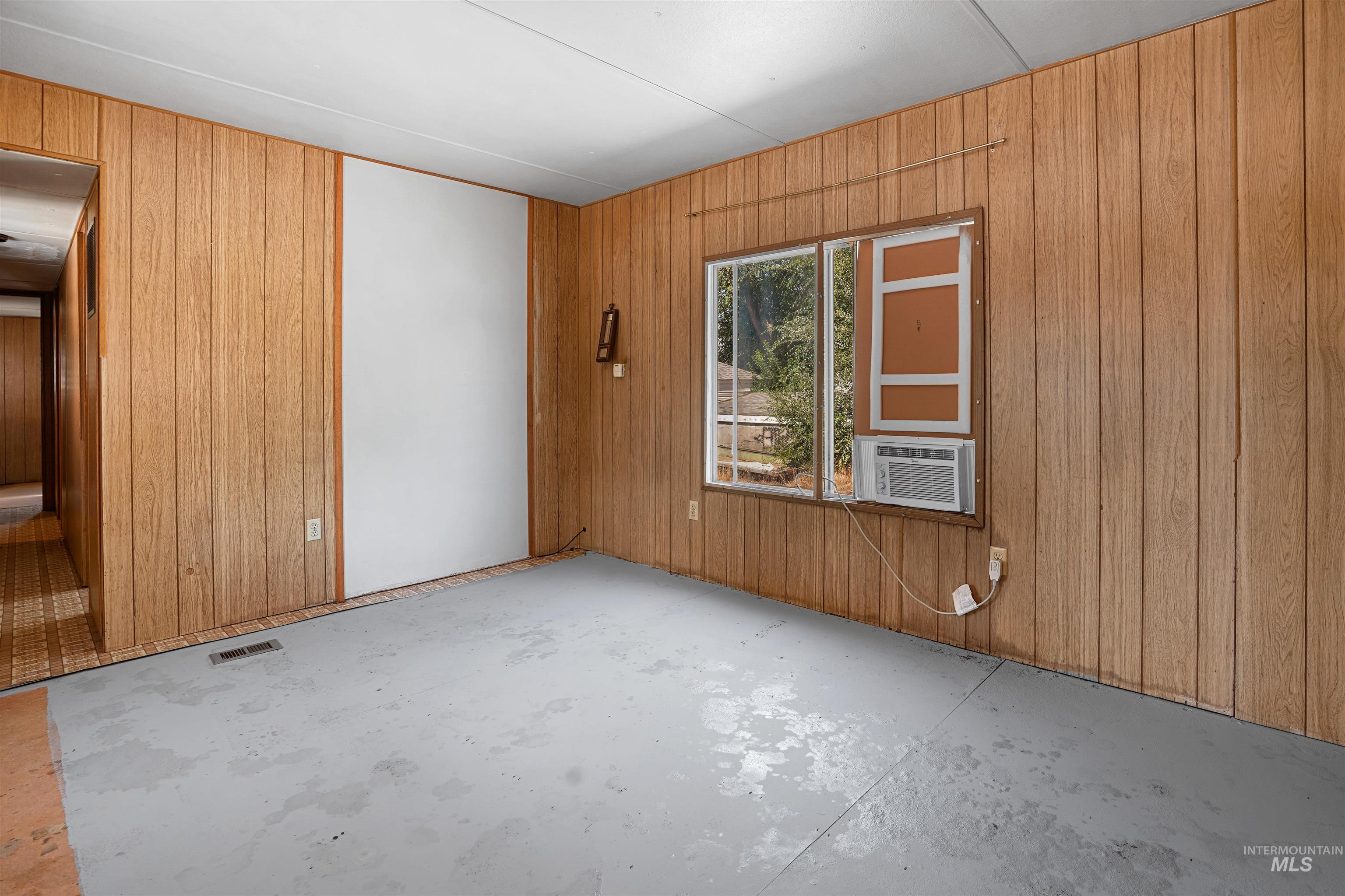 210 E 6th Ave, Jerome, Idaho 83338, 2 Bedrooms, 1 Bathroom, Residential For Sale, Price $125,000,MLS 98998560