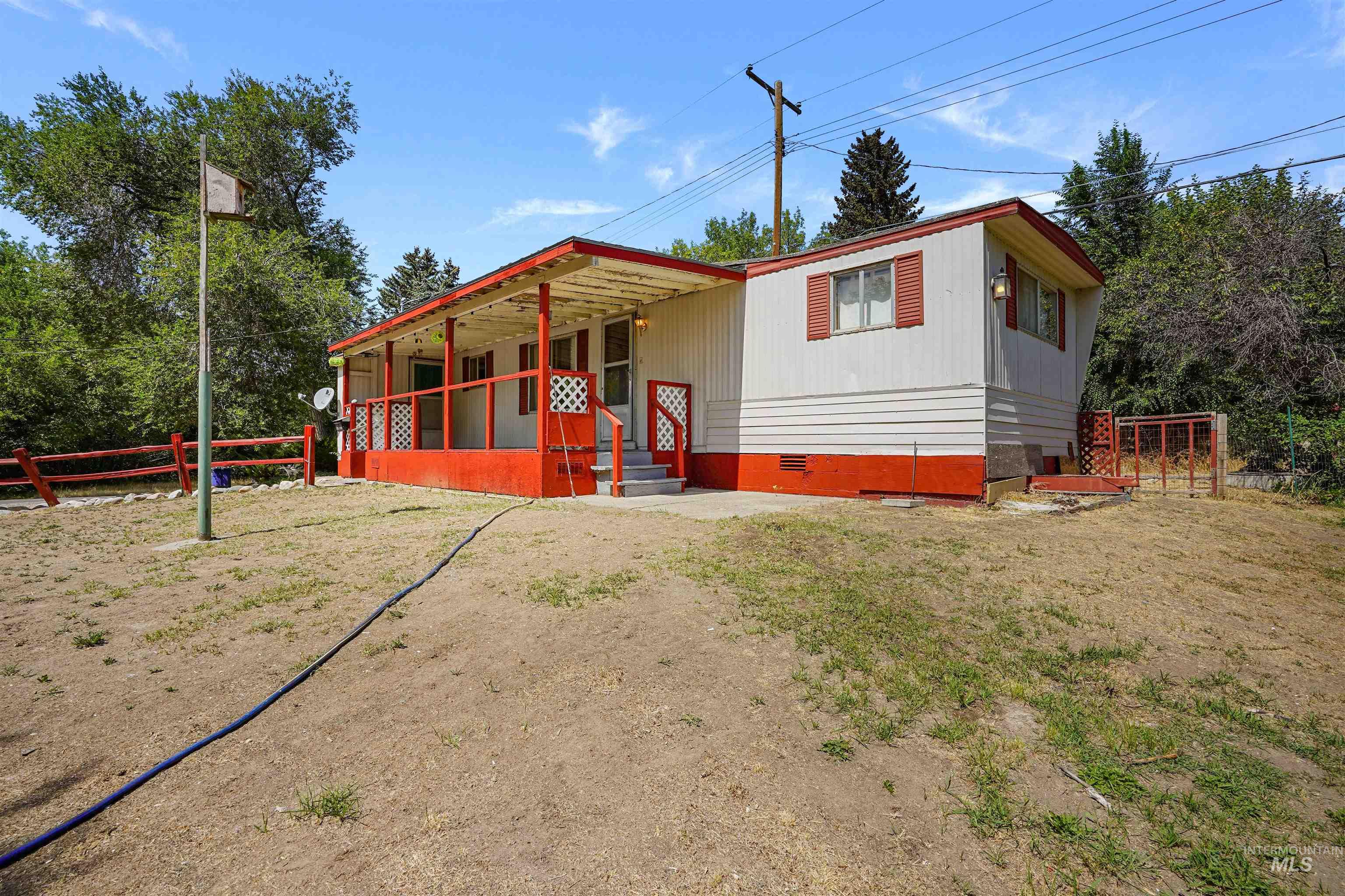 210 E 6th Ave, Jerome, Idaho 83338, 2 Bedrooms, 1 Bathroom, Residential For Sale, Price $125,000,MLS 98998560