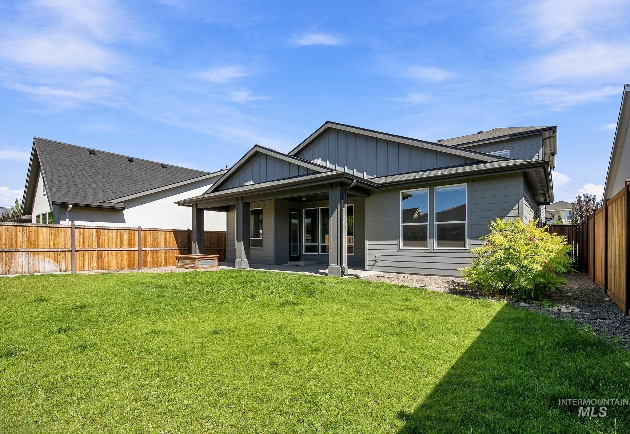 549 S Steephead Ln, Eagle, Idaho 83616, 4 Bedrooms, 2.5 Bathrooms, Residential For Sale, Price $780,000,MLS 98998563