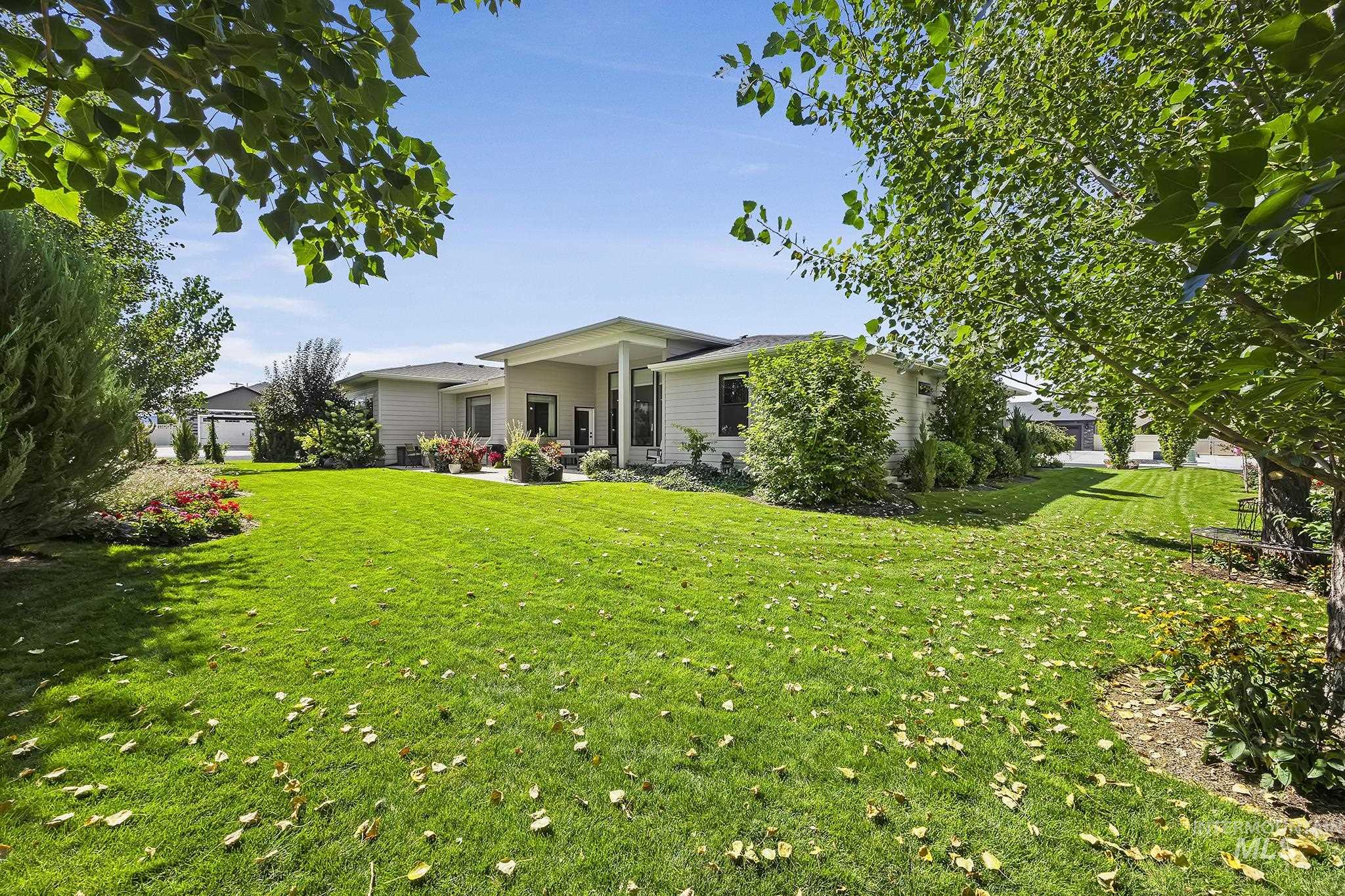 2214 Settlers Ridge Trail, Twin Falls, Idaho 83301, 4 Bedrooms, 2.5 Bathrooms, Residential For Sale, Price $749,900,MLS 98998565