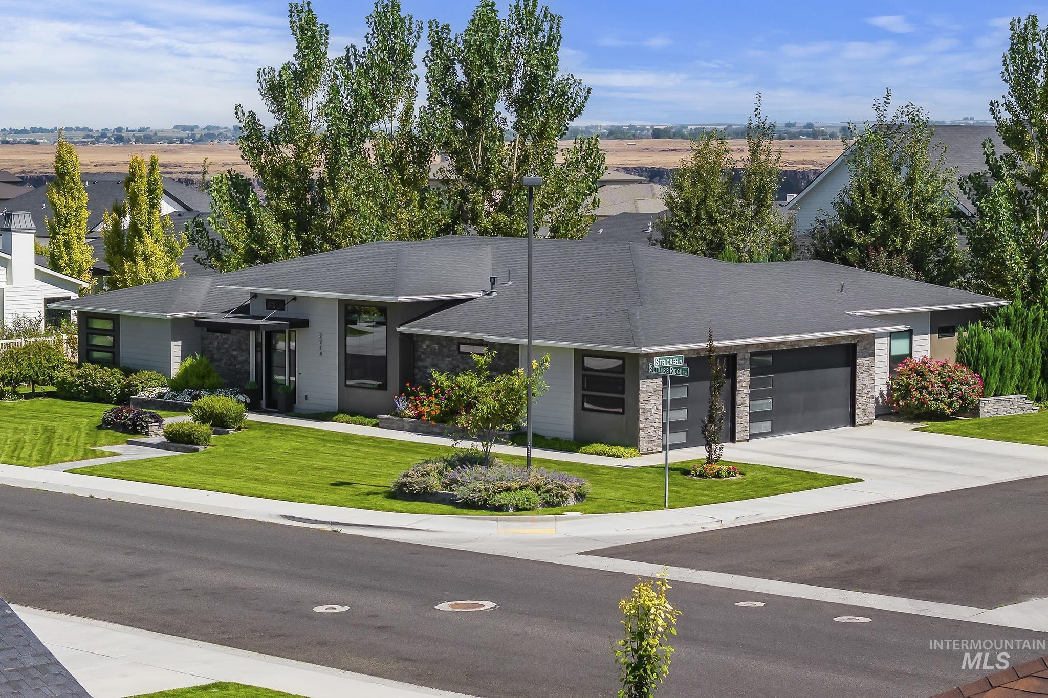 2214 Settlers Ridge Trail, Twin Falls, Idaho 83301, 4 Bedrooms, 2.5 Bathrooms, Residential For Sale, Price $749,900,MLS 98998565