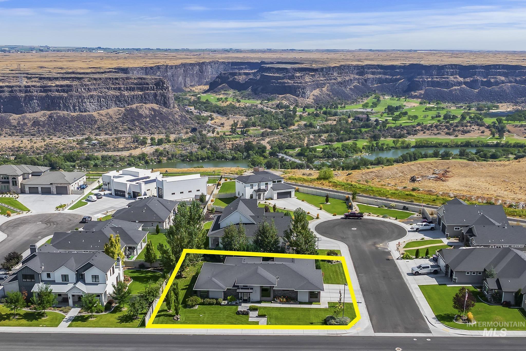 2214 Settlers Ridge Trail, Twin Falls, Idaho 83301, 4 Bedrooms, 2.5 Bathrooms, Residential For Sale, Price $749,900,MLS 98998565