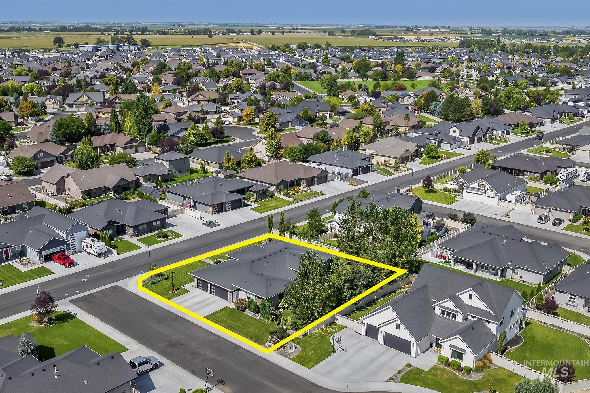2214 Settlers Ridge Trail, Twin Falls, Idaho 83301, 4 Bedrooms, 2.5 Bathrooms, Residential For Sale, Price $749,900,MLS 98998565