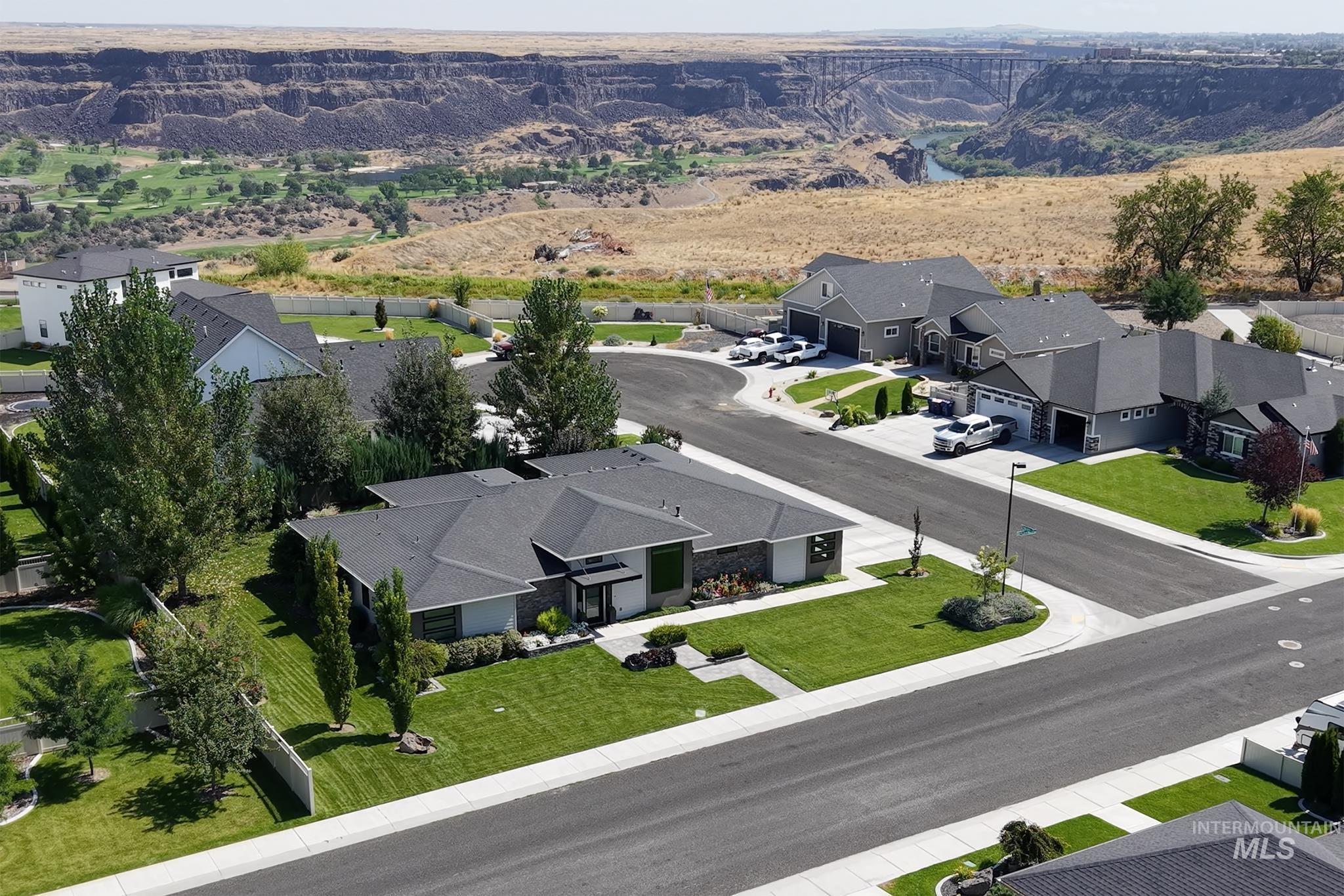 2214 Settlers Ridge Trail, Twin Falls, Idaho 83301, 4 Bedrooms, 2.5 Bathrooms, Residential For Sale, Price $749,900,MLS 98998565