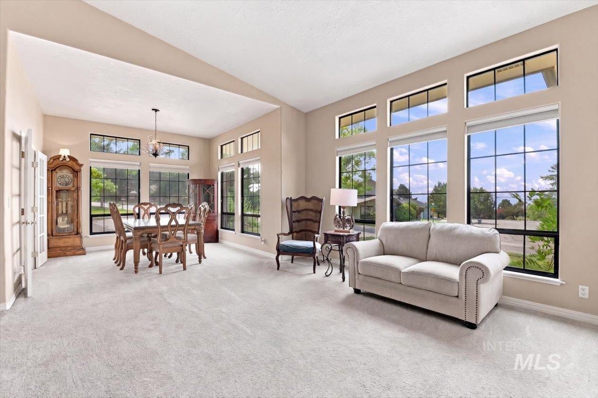 3324 E Boulder Heights Dr, Boise, Idaho 83712, 4 Bedrooms, 2.5 Bathrooms, Residential For Sale, Price $964,400,MLS 98998566