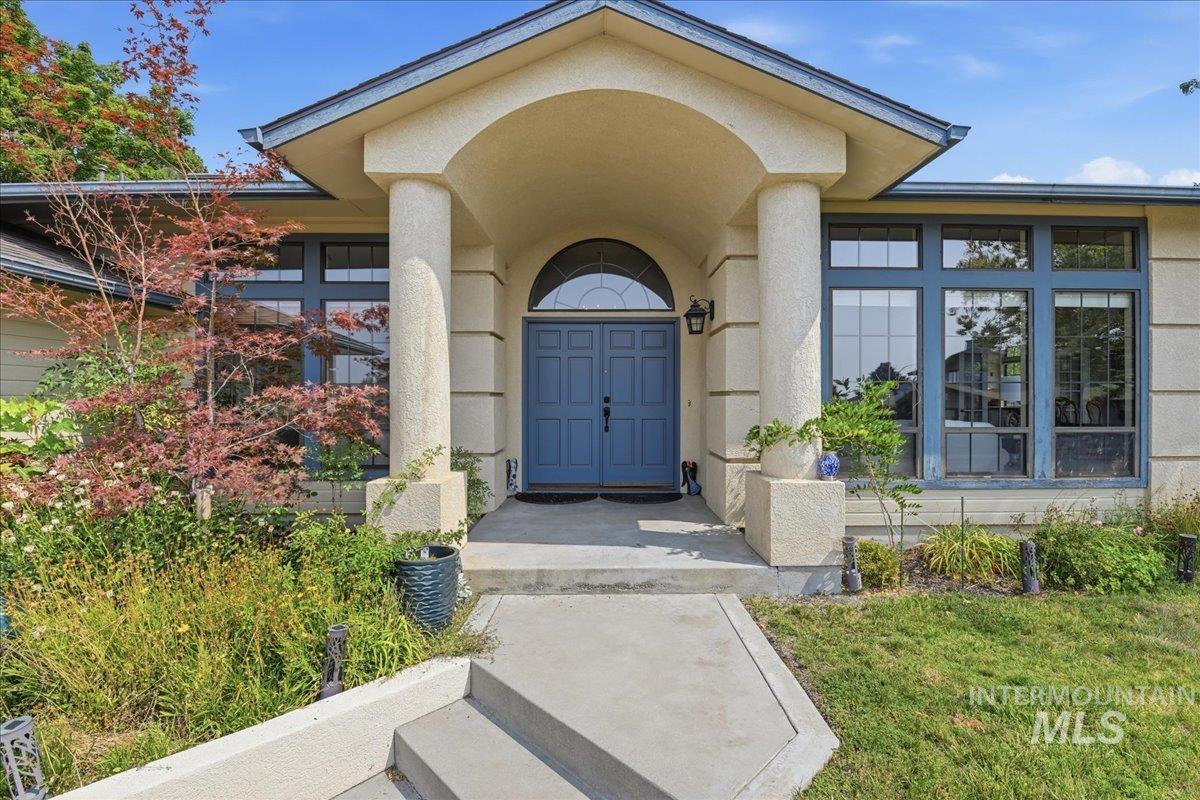 3324 E Boulder Heights Dr, Boise, Idaho 83712, 4 Bedrooms, 2.5 Bathrooms, Residential For Sale, Price $964,400,MLS 98998566