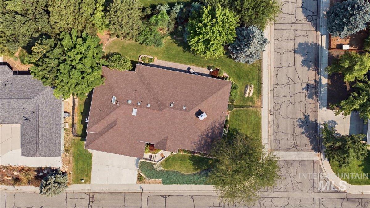 3324 E Boulder Heights Dr, Boise, Idaho 83712, 4 Bedrooms, 2.5 Bathrooms, Residential For Sale, Price $964,400,MLS 98998566