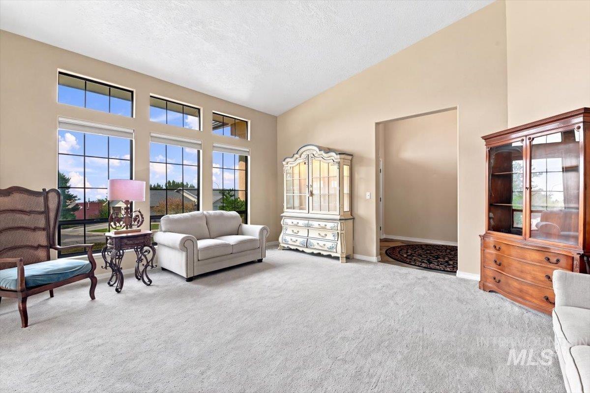 3324 E Boulder Heights Dr, Boise, Idaho 83712, 4 Bedrooms, 2.5 Bathrooms, Residential For Sale, Price $964,400,MLS 98998566