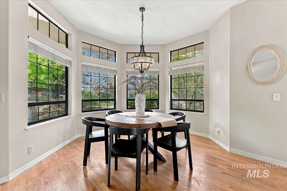 3324 E Boulder Heights Dr, Boise, Idaho 83712, 4 Bedrooms, 2.5 Bathrooms, Residential For Sale, Price $964,400,MLS 98998566