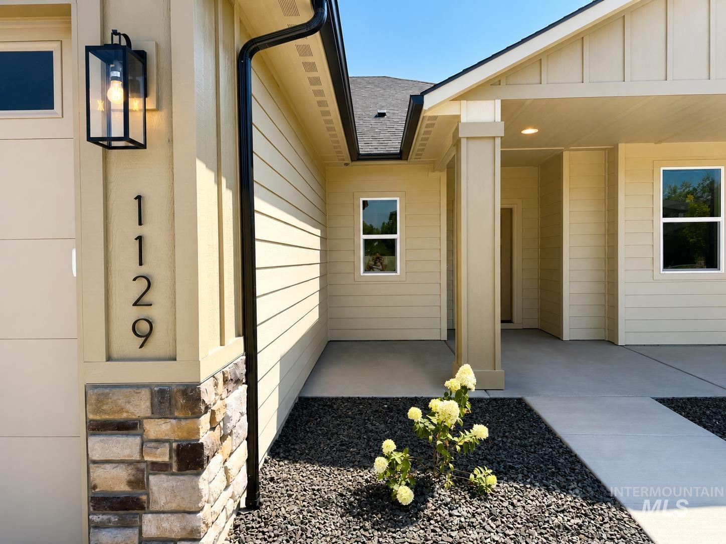 1129 W Recess Way, Kuna, Idaho 83634, 4 Bedrooms, 2.5 Bathrooms, Residential For Sale, Price $599,000,MLS 98998575