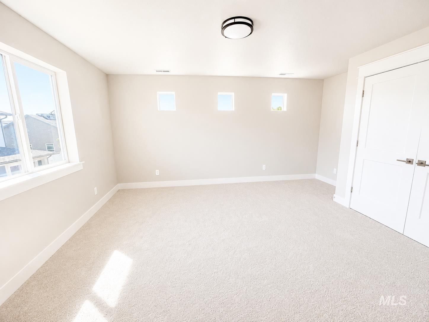 1129 W Recess Way, Kuna, Idaho 83634, 4 Bedrooms, 2.5 Bathrooms, Residential For Sale, Price $599,000,MLS 98998575