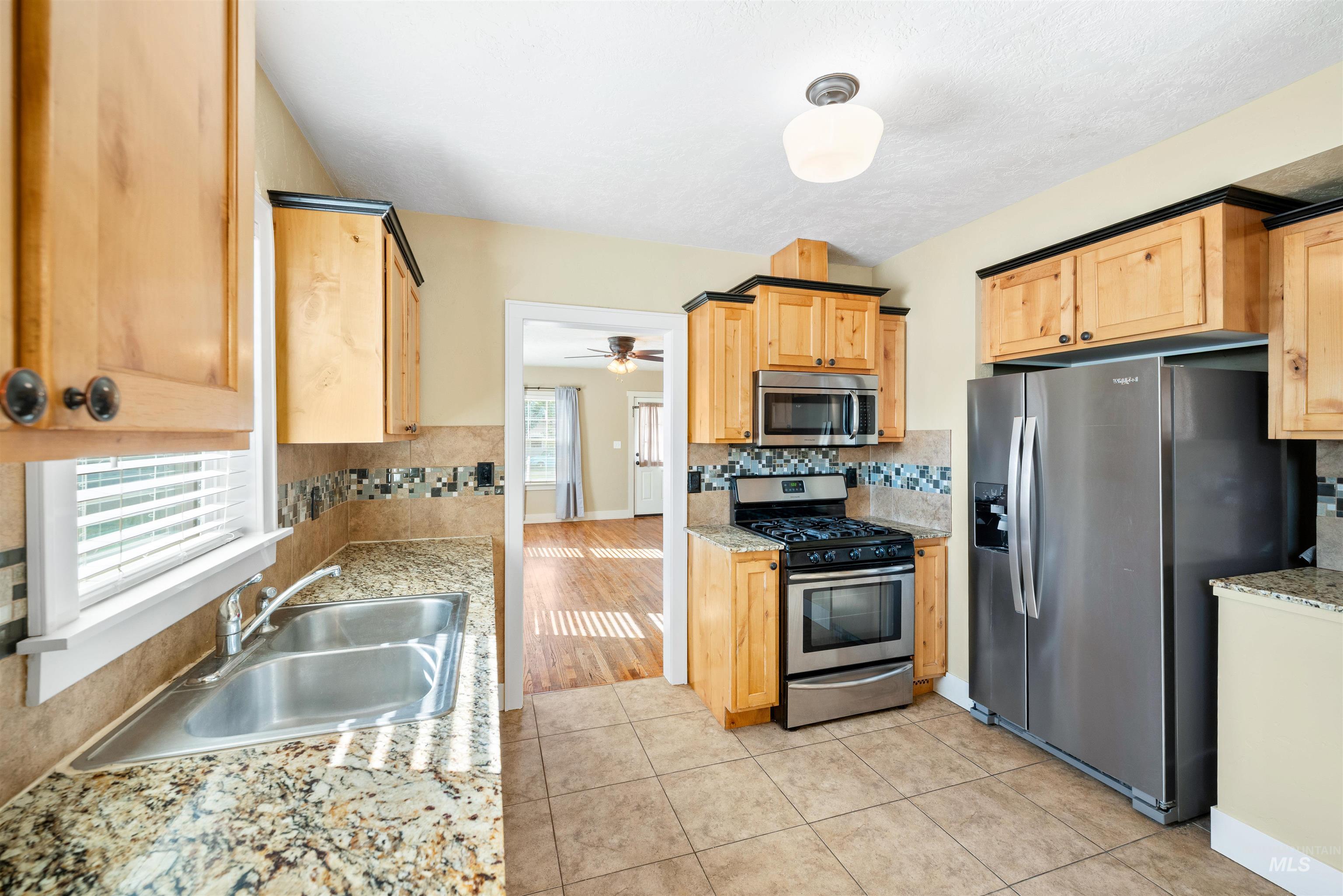 720 18th Ave S, Nampa, Idaho 83651, 4 Bedrooms, 3 Bathrooms, Residential For Sale, Price $419,900,MLS 98998578