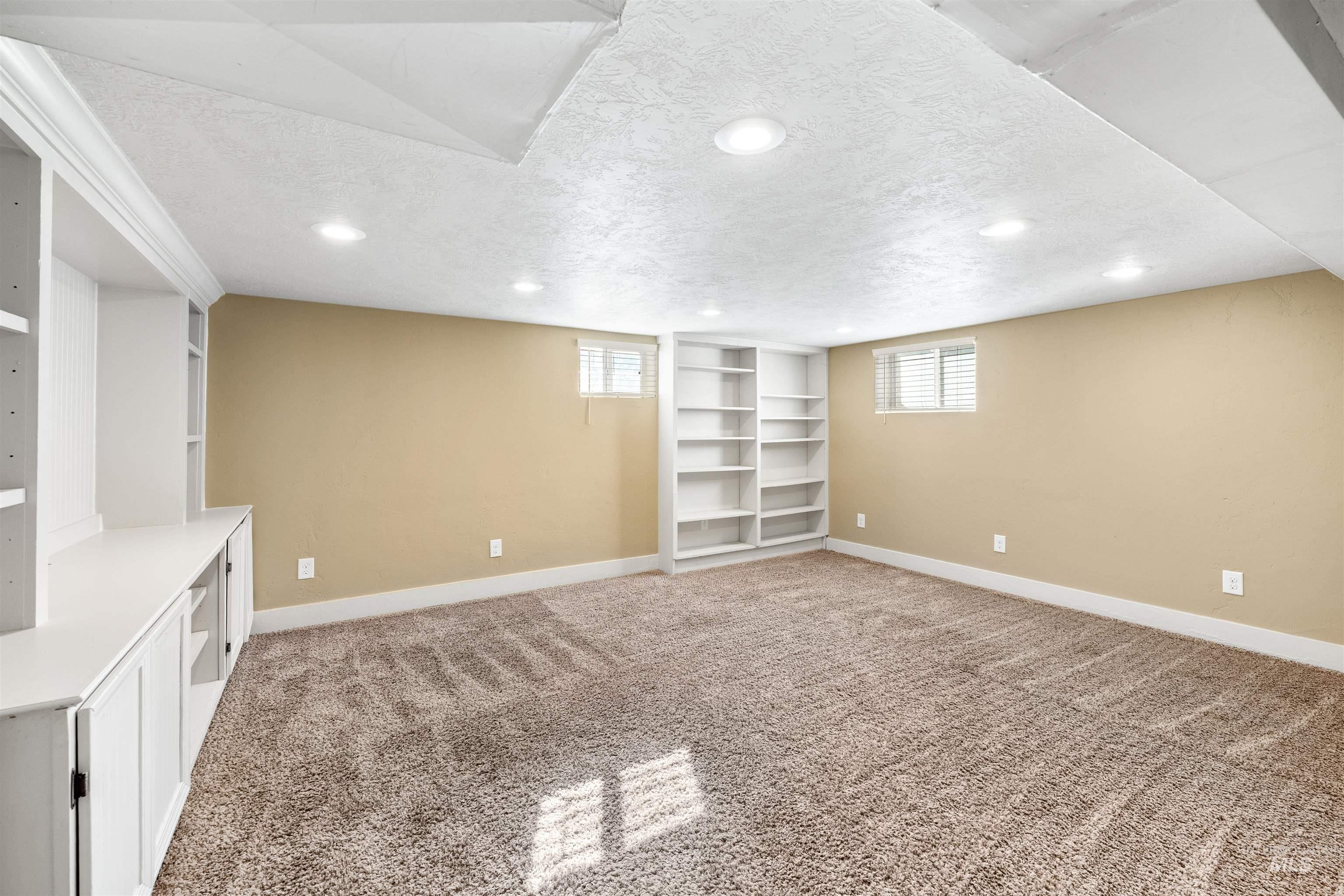 720 18th Ave S, Nampa, Idaho 83651, 4 Bedrooms, 3 Bathrooms, Residential For Sale, Price $419,900,MLS 98998578