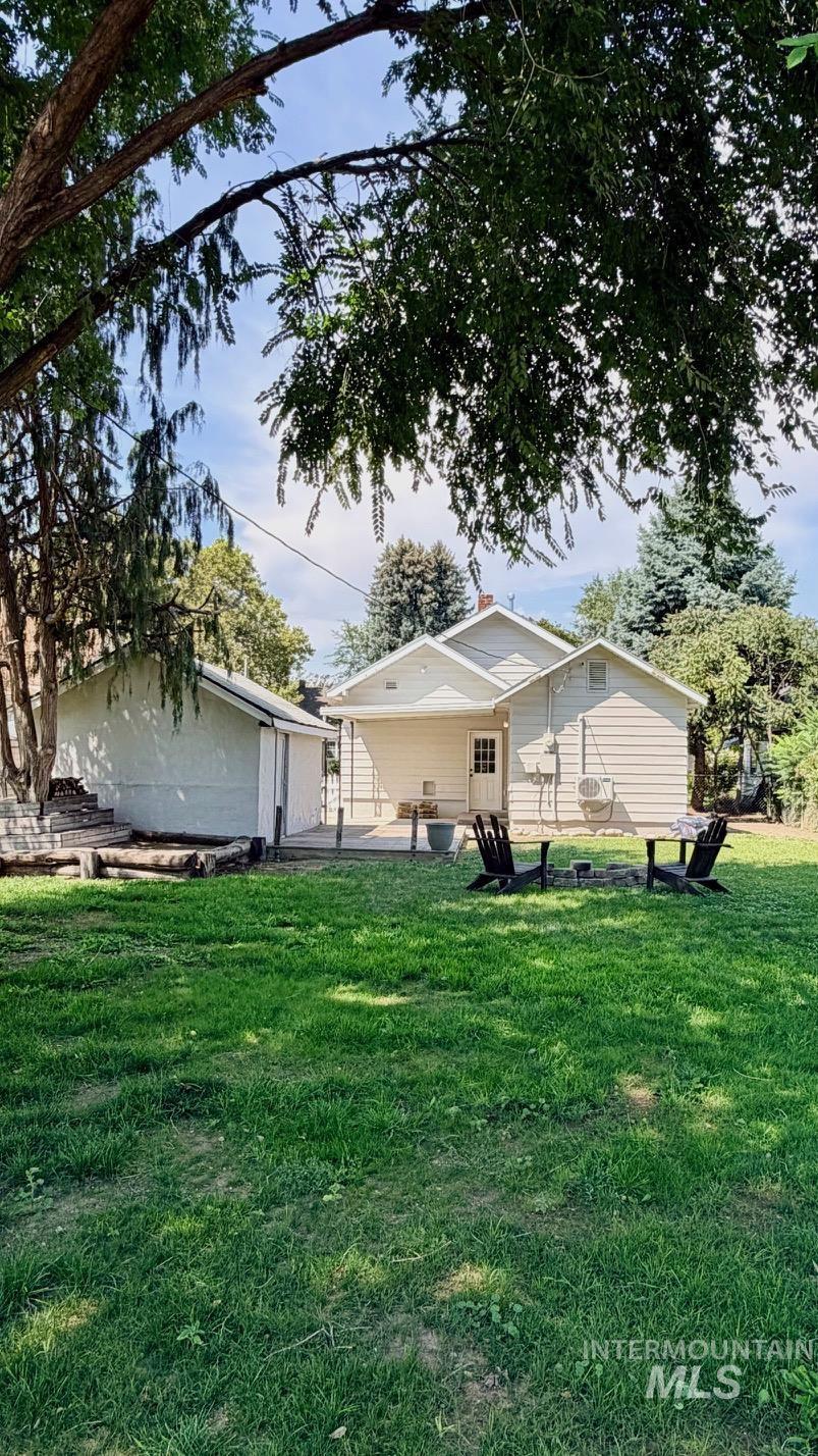 720 18th Ave S, Nampa, Idaho 83651, 4 Bedrooms, 3 Bathrooms, Residential For Sale, Price $419,900, 98998578