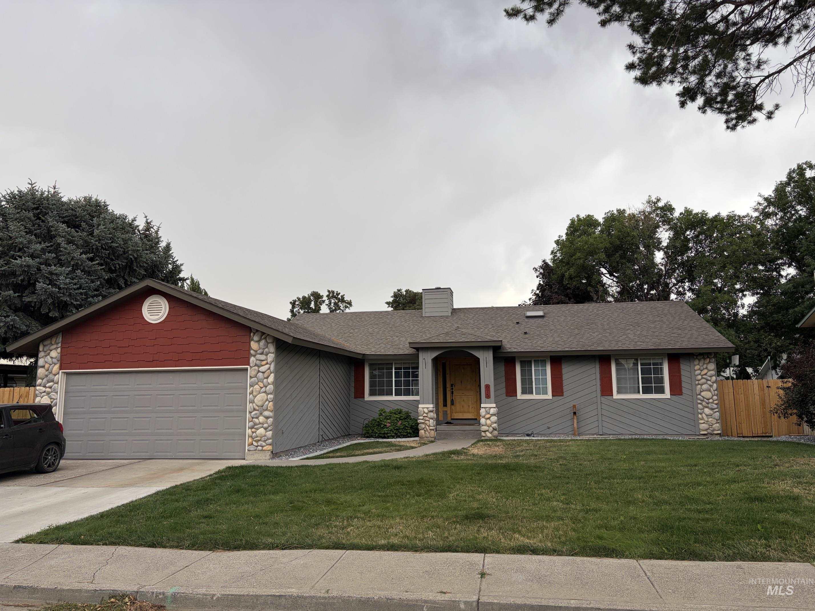 875 Terrell Dr, Mountain Home, Idaho 83647, 3 Bedrooms, 2 Bathrooms, Residential For Sale, Price $390,000,MLS 98998579