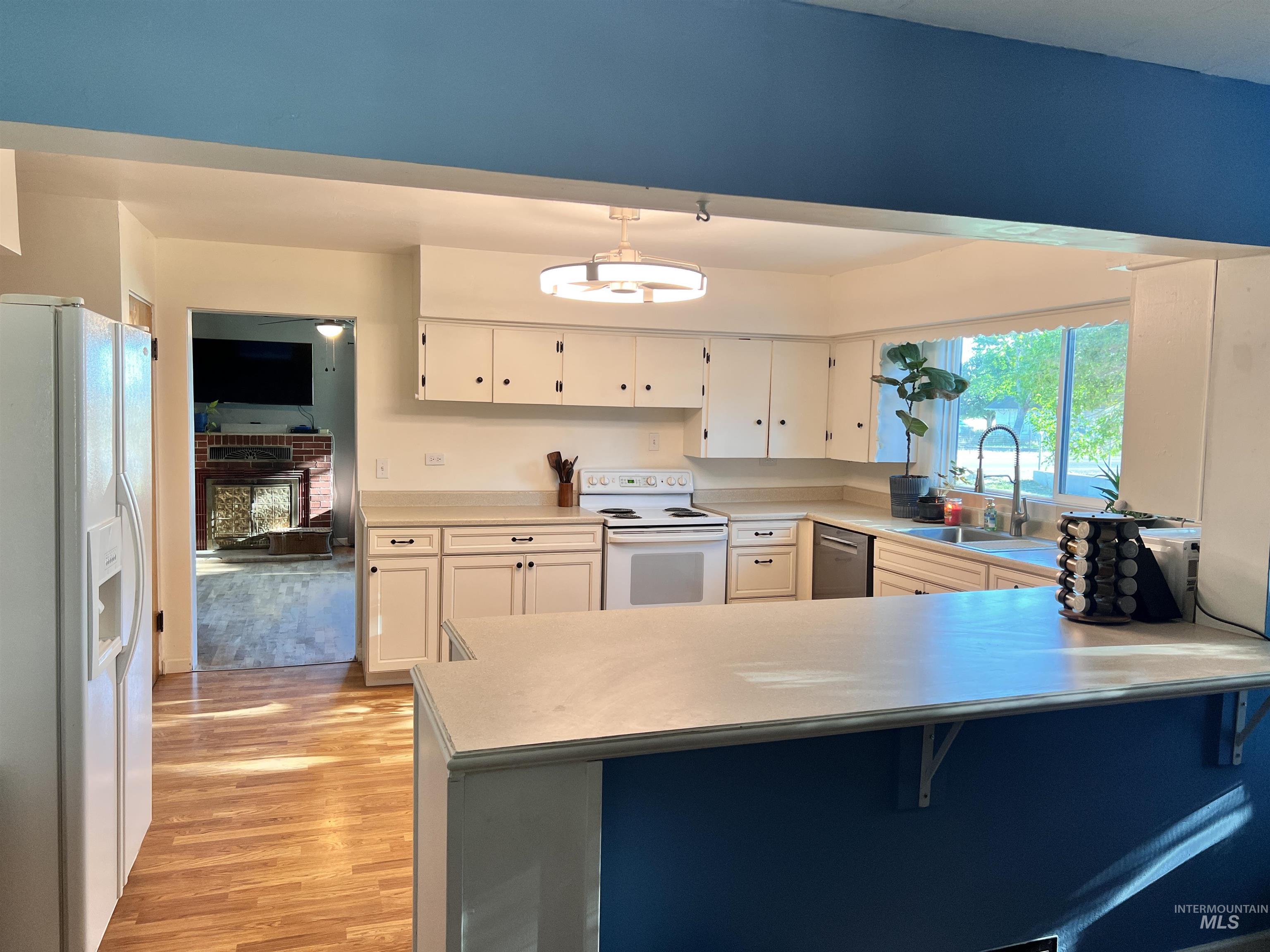 23705 Highway 30, Murtaugh, Idaho 83344, 4 Bedrooms, 1 Bathroom, Residential For Sale, Price $264,900,MLS 98998582