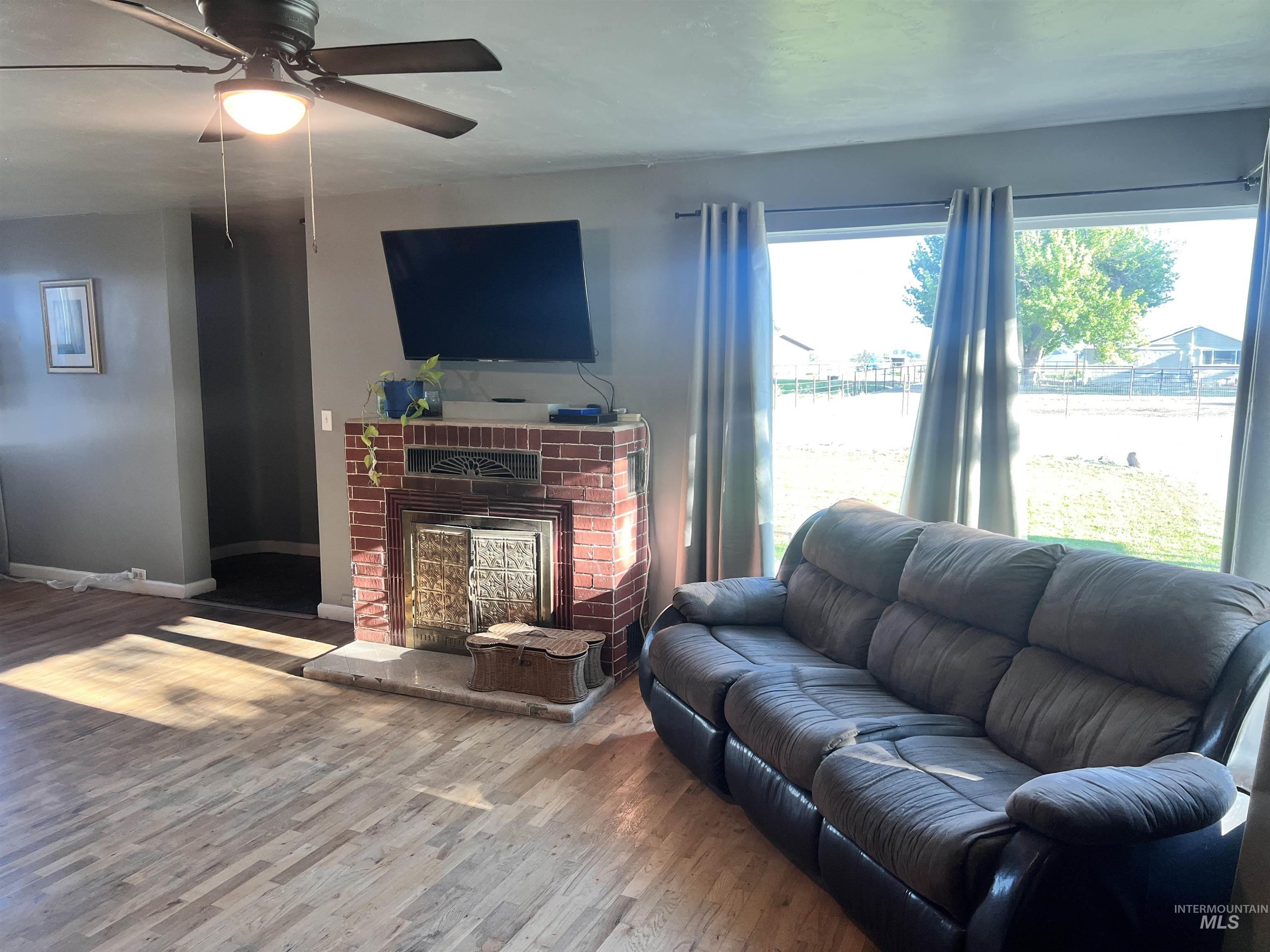23705 Highway 30, Murtaugh, Idaho 83344, 4 Bedrooms, 1 Bathroom, Residential For Sale, Price $264,900,MLS 98998582