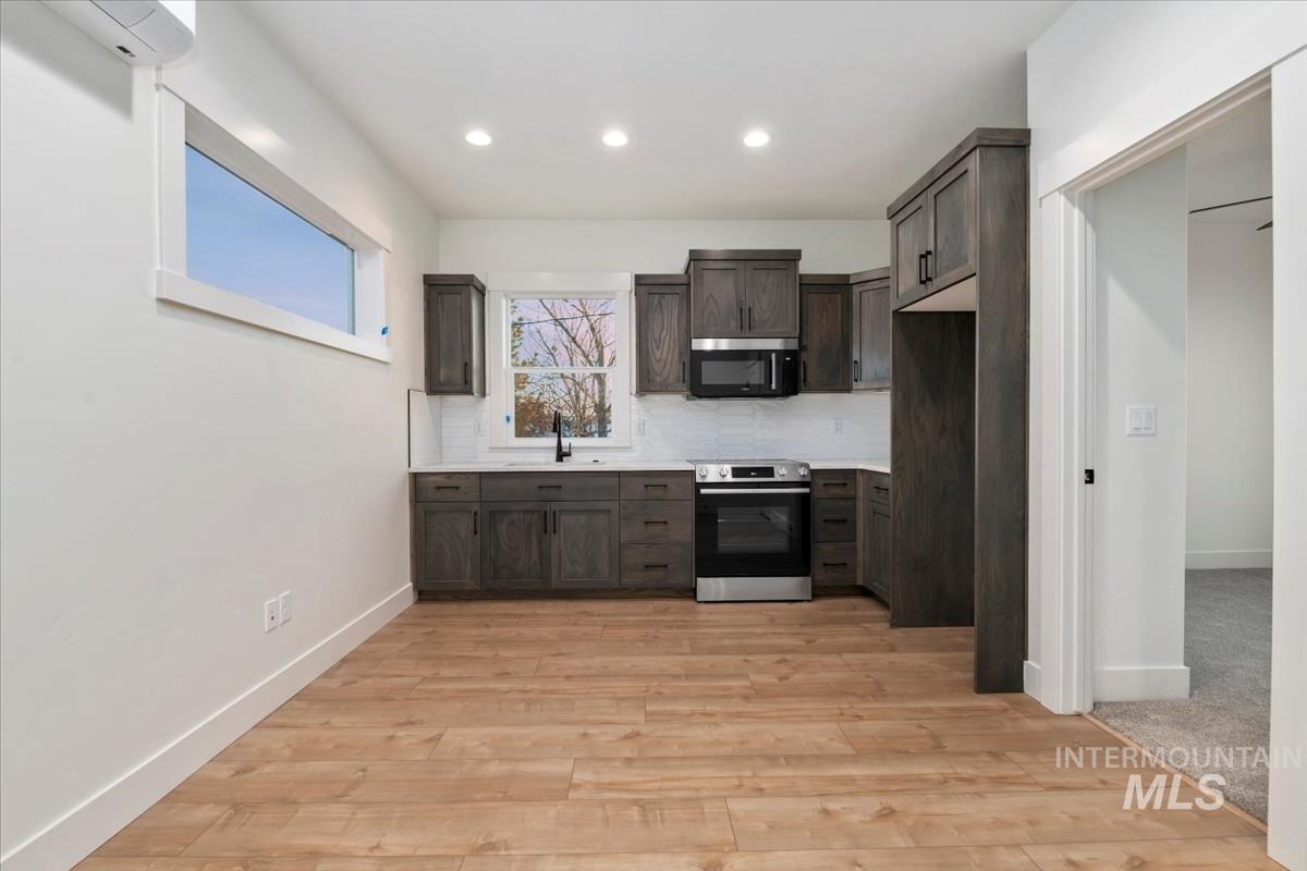 1709 N 31st St, Boise, Idaho 83703, 4 Bedrooms, 4.5 Bathrooms, Residential For Sale, Price $784,900,MLS 98998584
