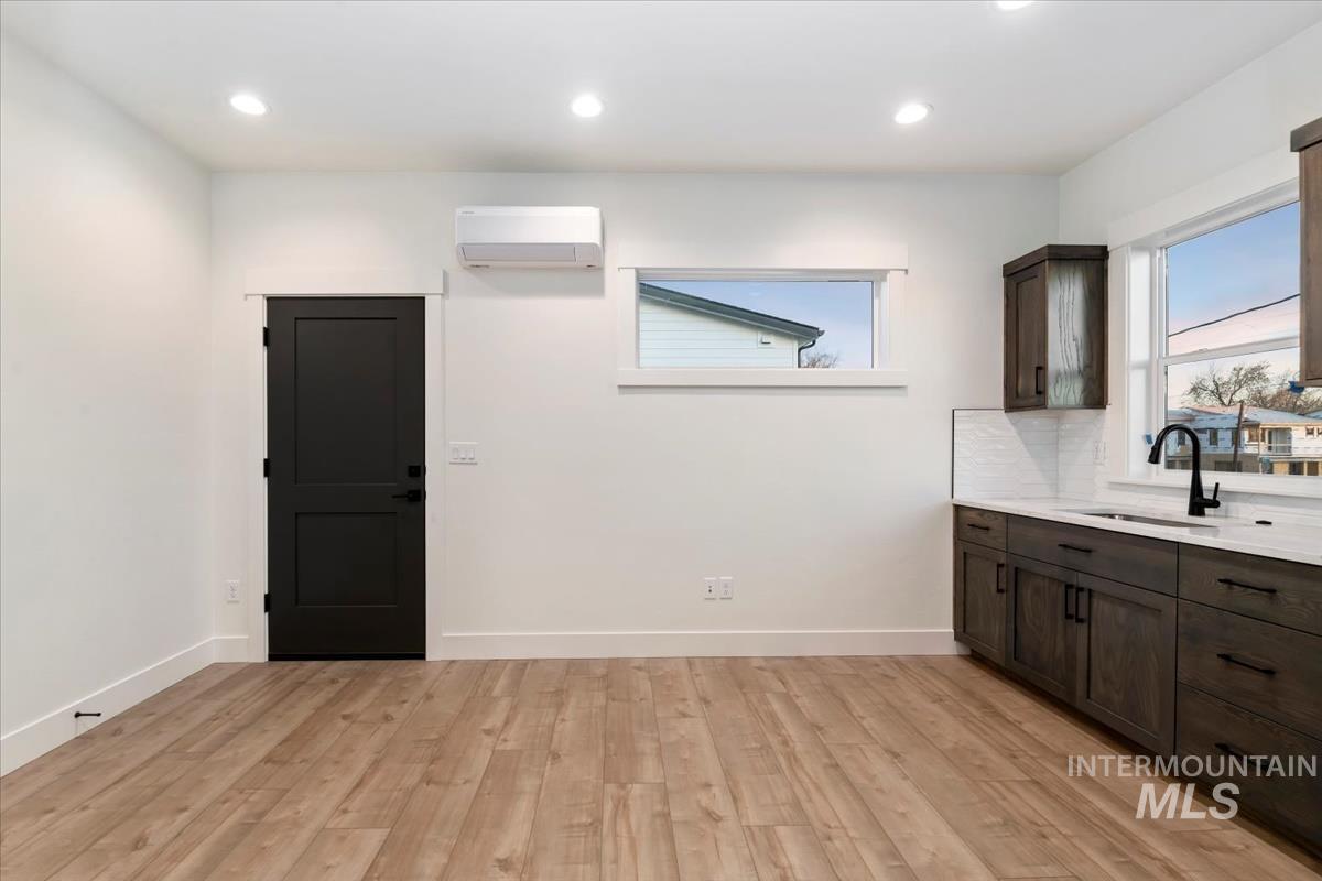 1709 N 31st St, Boise, Idaho 83703, 4 Bedrooms, 4.5 Bathrooms, Residential For Sale, Price $784,900,MLS 98998584
