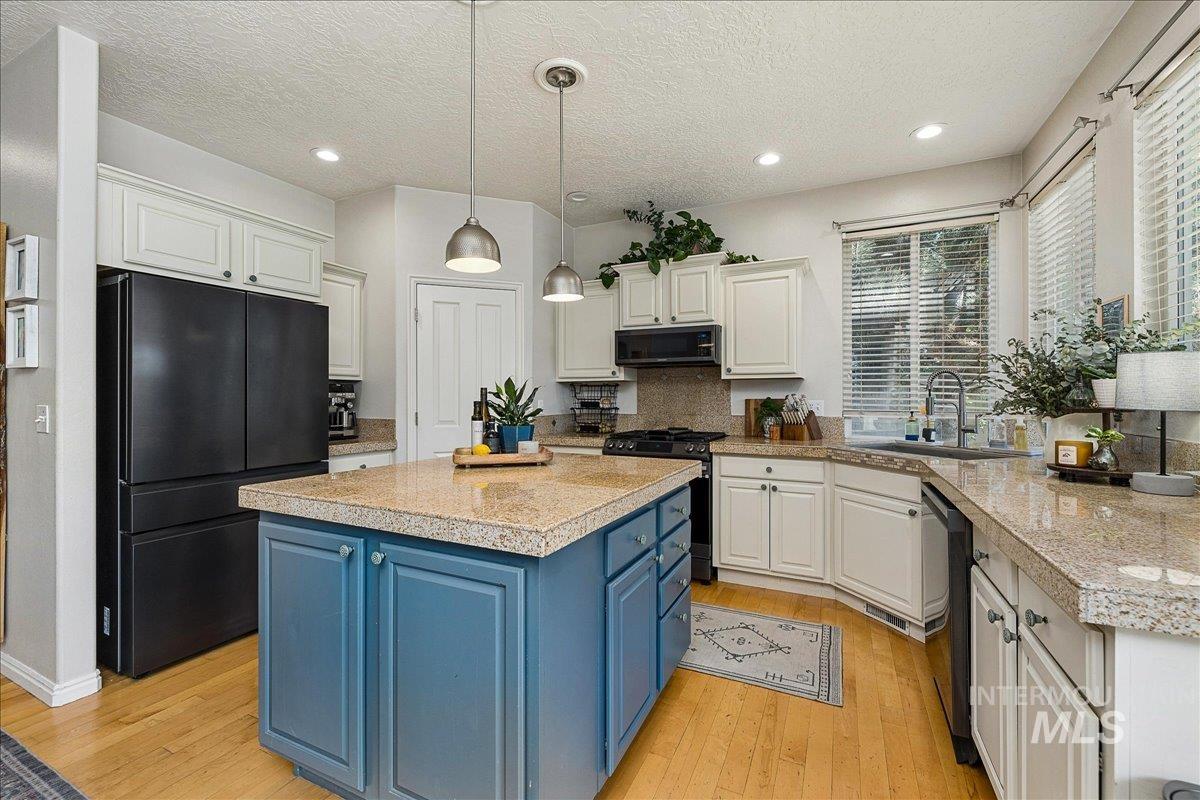 13607 W Annabrook Dr, Boise, Idaho 83713, 4 Bedrooms, 2.5 Bathrooms, Residential For Sale, Price $665,000,MLS 98998586