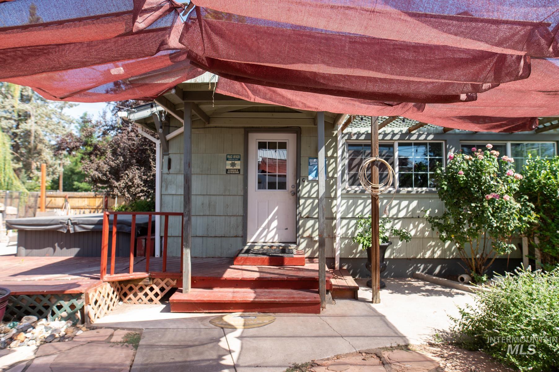 601 W Idaho St., Weiser, Idaho 83672, 4 Bedrooms, 2 Bathrooms, Residential For Sale, Price $349,000,MLS 98998587