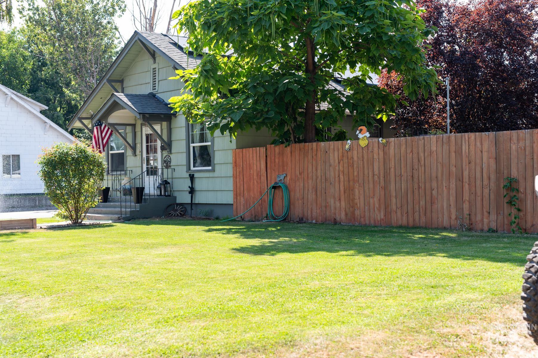 601 W Idaho St., Weiser, Idaho 83672, 4 Bedrooms, 2 Bathrooms, Residential For Sale, Price $349,000,MLS 98998587