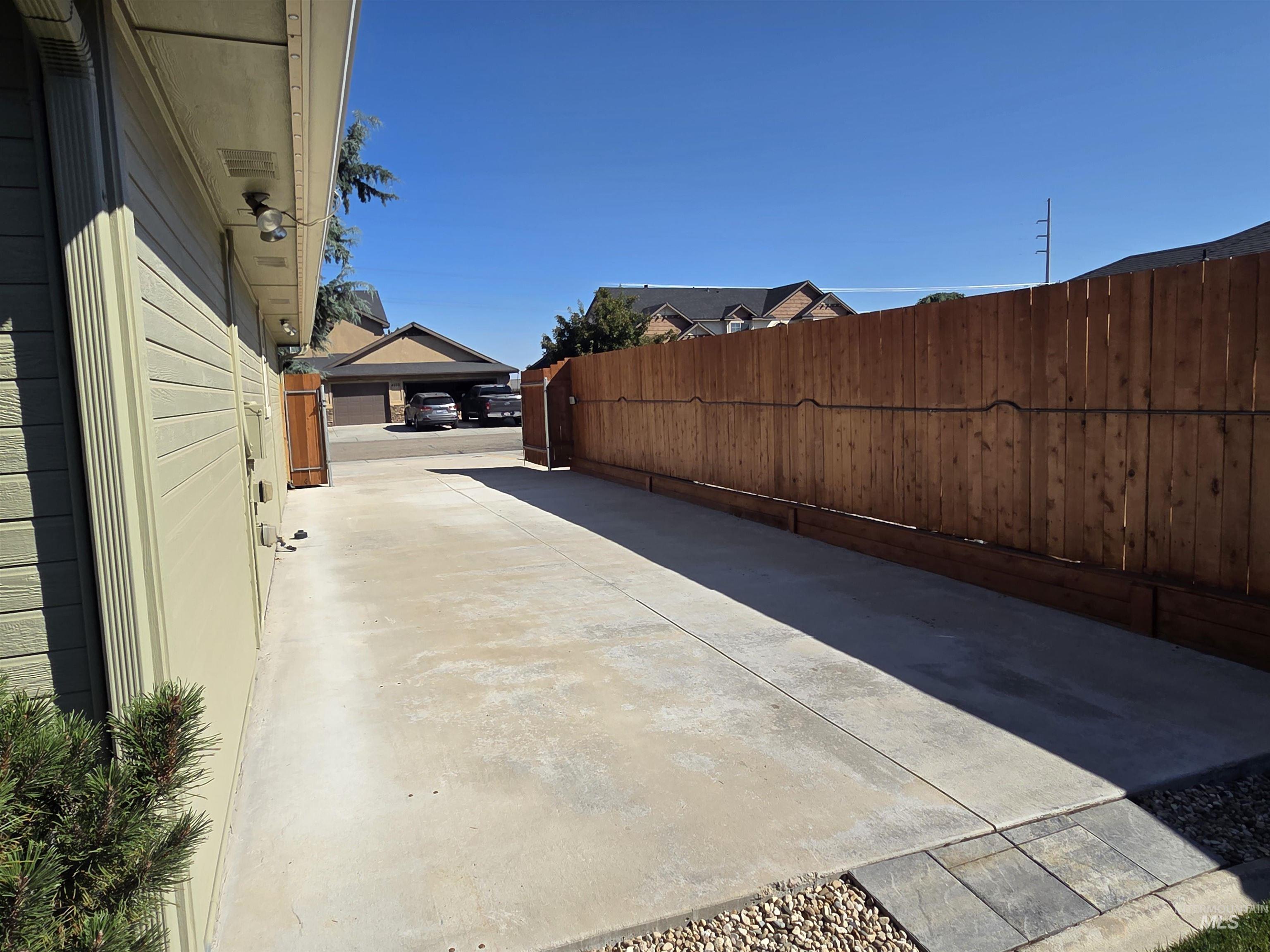 4593 W Niemann Ct, Meridian, Idaho 83646, 4 Bedrooms, 2 Bathrooms, Residential For Sale, Price $649,900,MLS 98998588