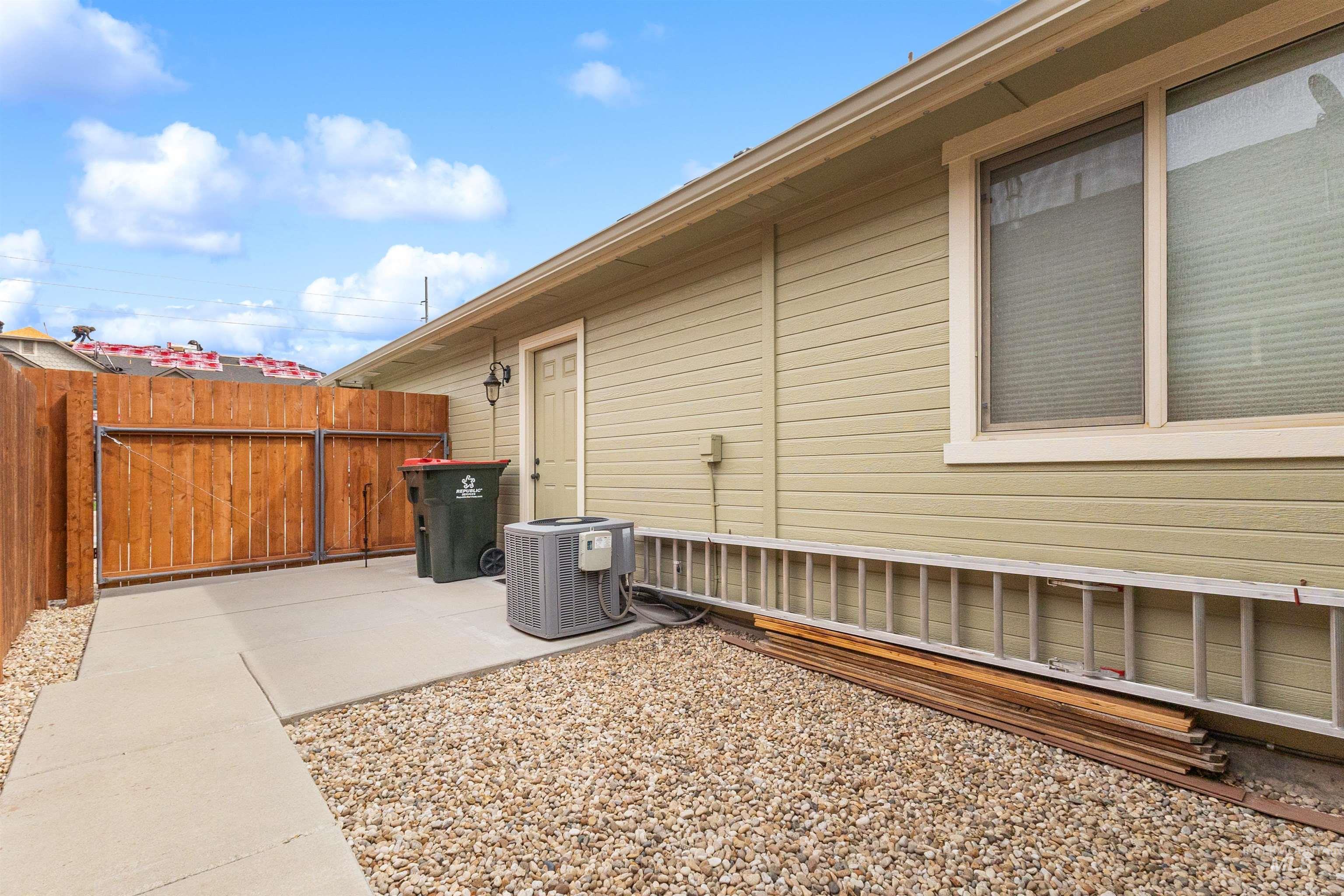 4593 W Niemann Ct, Meridian, Idaho 83646, 4 Bedrooms, 2 Bathrooms, Residential For Sale, Price $649,900,MLS 98998588