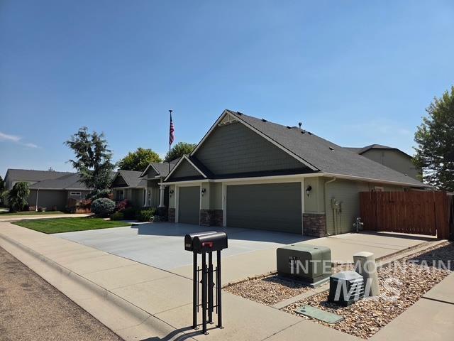 4593 W Niemann Ct, Meridian, Idaho 83646, 4 Bedrooms, 2 Bathrooms, Residential For Sale, Price $649,900,MLS 98998588