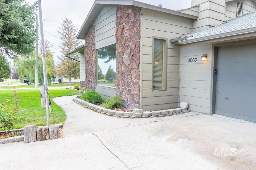 3063 E 3400 N, Twin Falls, Idaho 83301, 4 Bedrooms, 2 Bathrooms, Residential For Sale, Price $525,500, 98998589