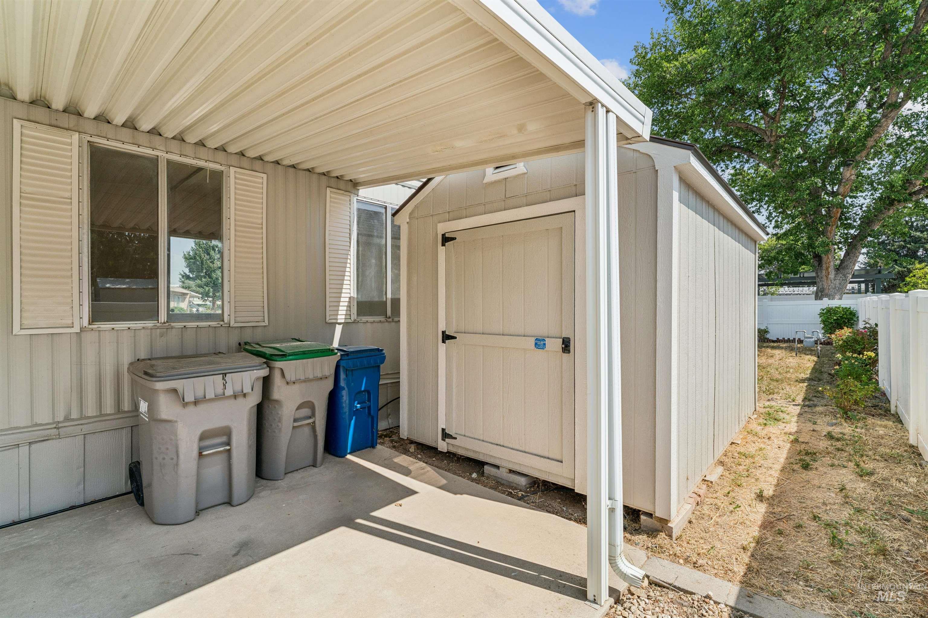 2664 N Citrus Lane, Boise, Idaho 83713, 2 Bedrooms, 1 Bathroom, Residential For Sale, Price $75,999,MLS 98998592