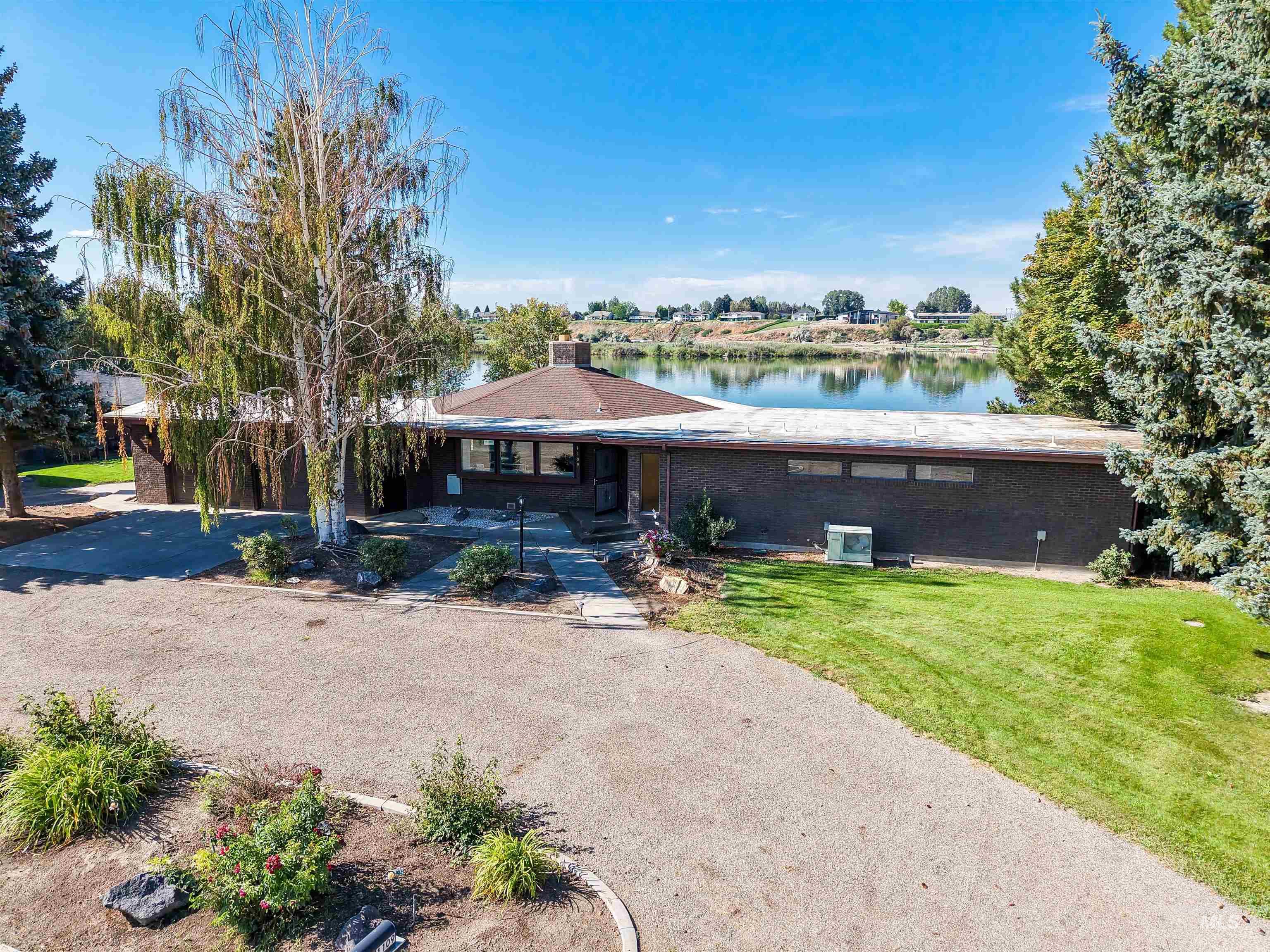 1109 S River Drive, Minidoka, Idaho 83336, 4 Bedrooms, 3 Bathrooms, Residential For Sale, Price $1,250,000,MLS 98998593