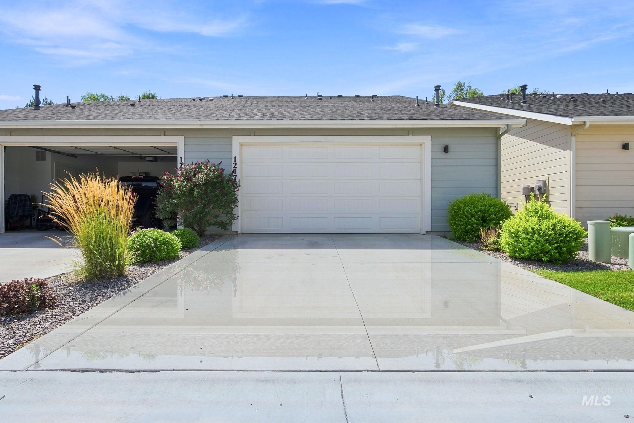 12176 W Bridger Bay Dr., Star, Idaho 83669, 3 Bedrooms, 2.5 Bathrooms, Residential For Sale, Price $409,000,MLS 98998594
