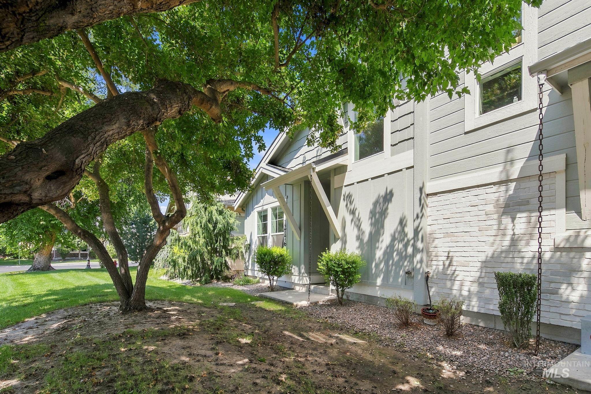 12176 W Bridger Bay Dr., Star, Idaho 83669, 3 Bedrooms, 2.5 Bathrooms, Residential For Sale, Price $409,000,MLS 98998594