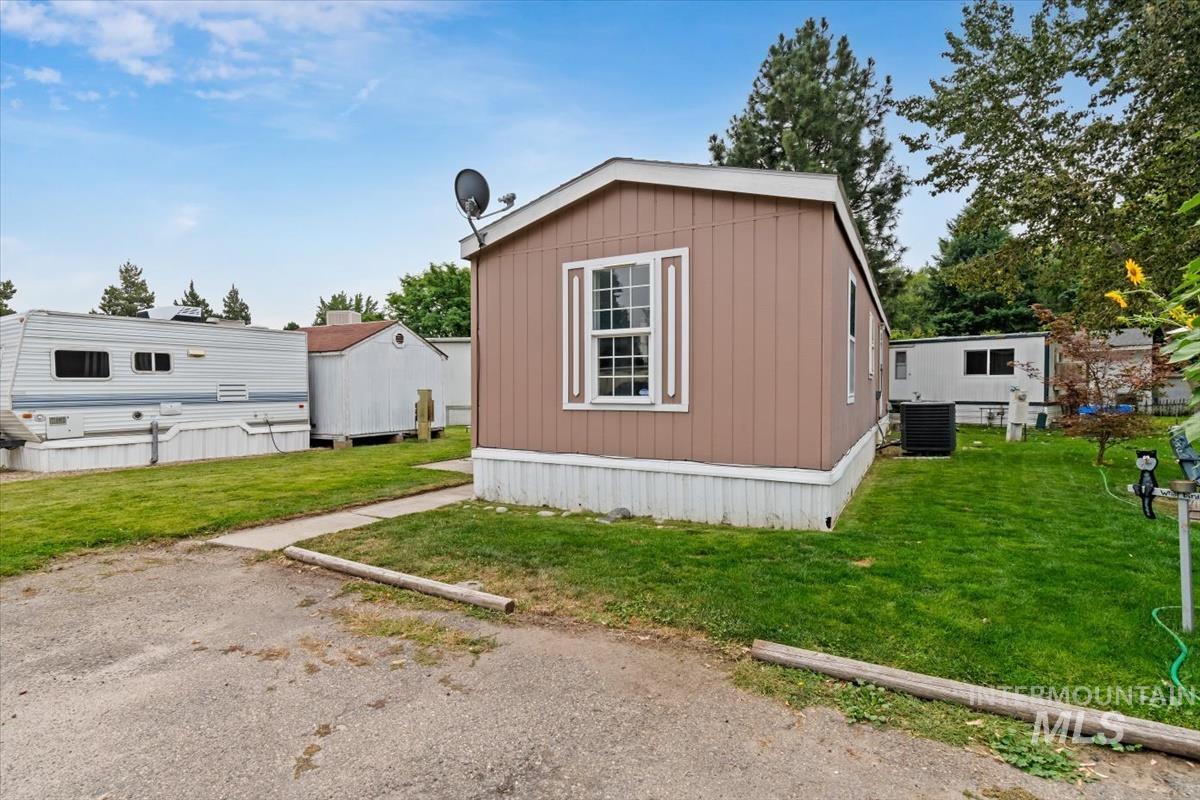 790 N Riviera Drive unit #7, Boise, Idaho 83703, 2 Bedrooms, 1 Bathroom, Residential For Sale, Price $69,900,MLS 98998598