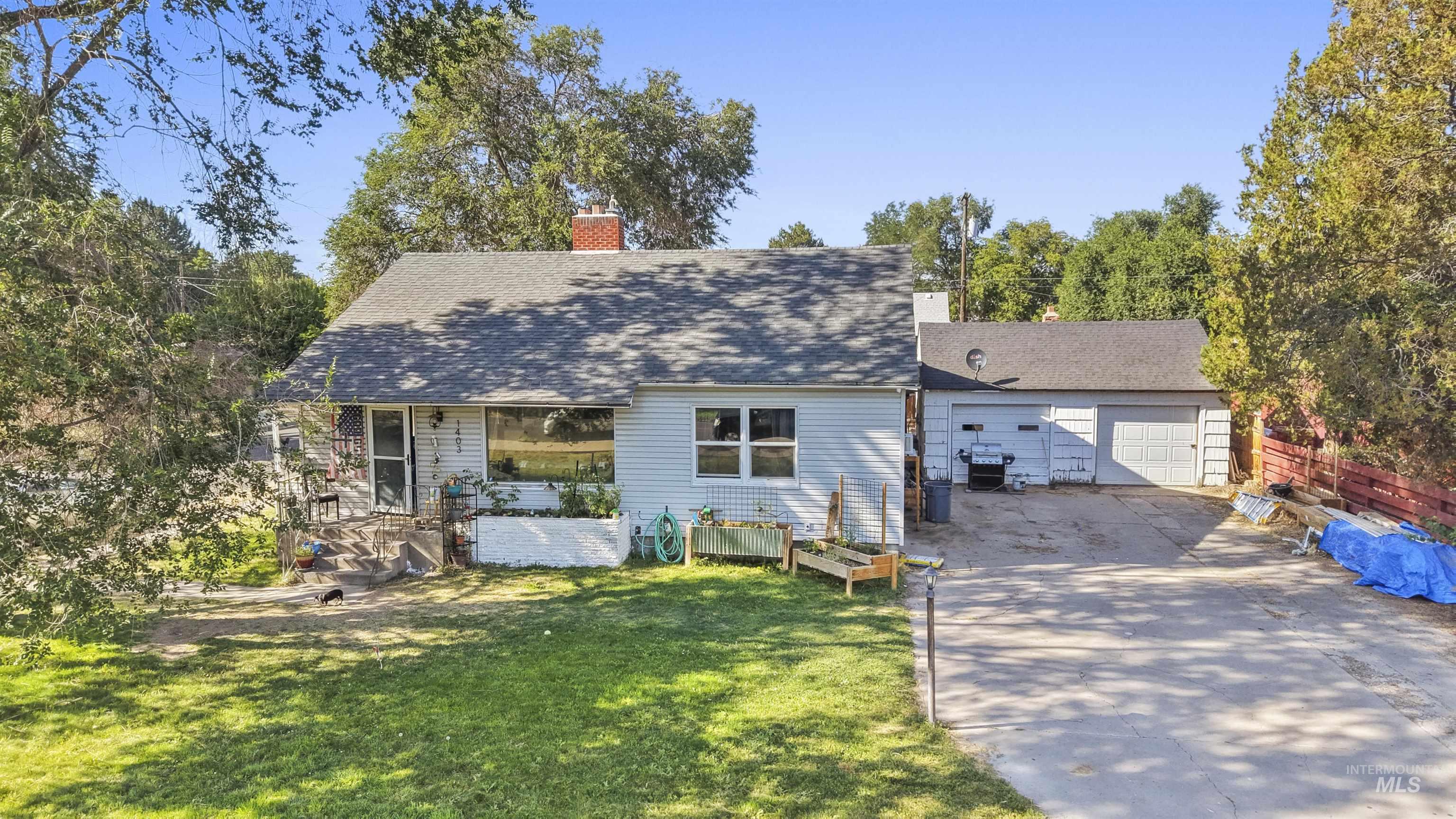 1403 8th Ave E, Twin Falls, Idaho 83301, 2 Bedrooms, 1 Bathroom, Residential Income For Sale, Price $594,900,MLS 98998602