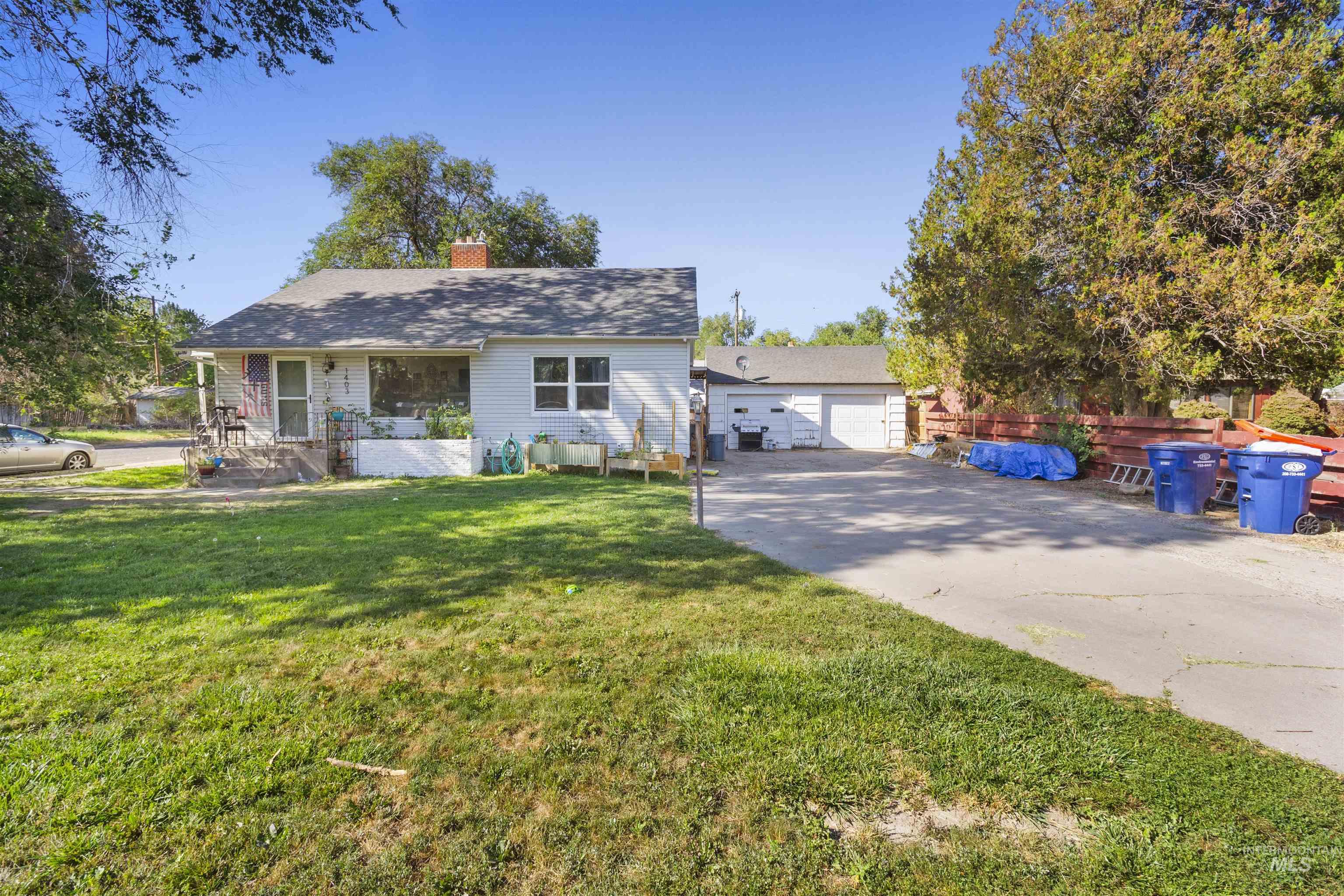 1403 8th Ave E, Twin Falls, Idaho 83301, 2 Bedrooms, 1 Bathroom, Residential Income For Sale, Price $594,900,MLS 98998602