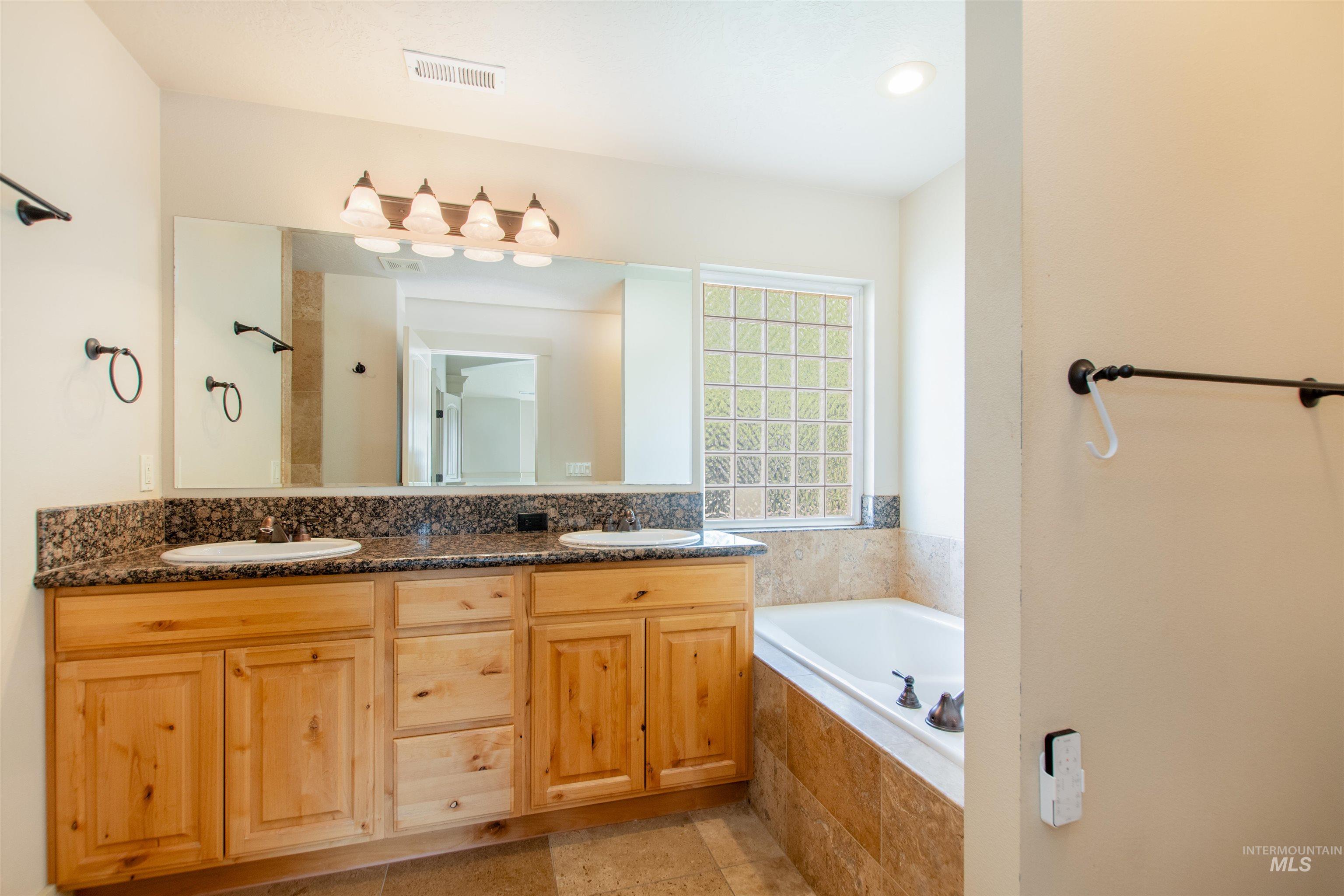 5949 N Moose Creek Way, Meridian, Idaho 83642, 4 Bedrooms, 2.5 Bathrooms, Residential For Sale, Price $675,000, 98998608