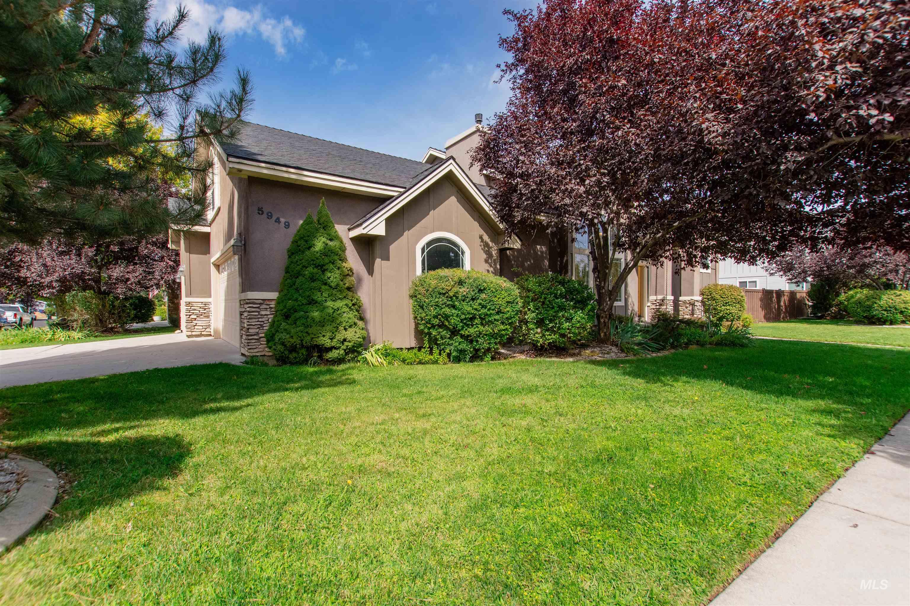 5949 N Moose Creek Way, Meridian, Idaho 83642, 4 Bedrooms, 2.5 Bathrooms, Residential For Sale, Price $675,000, 98998608