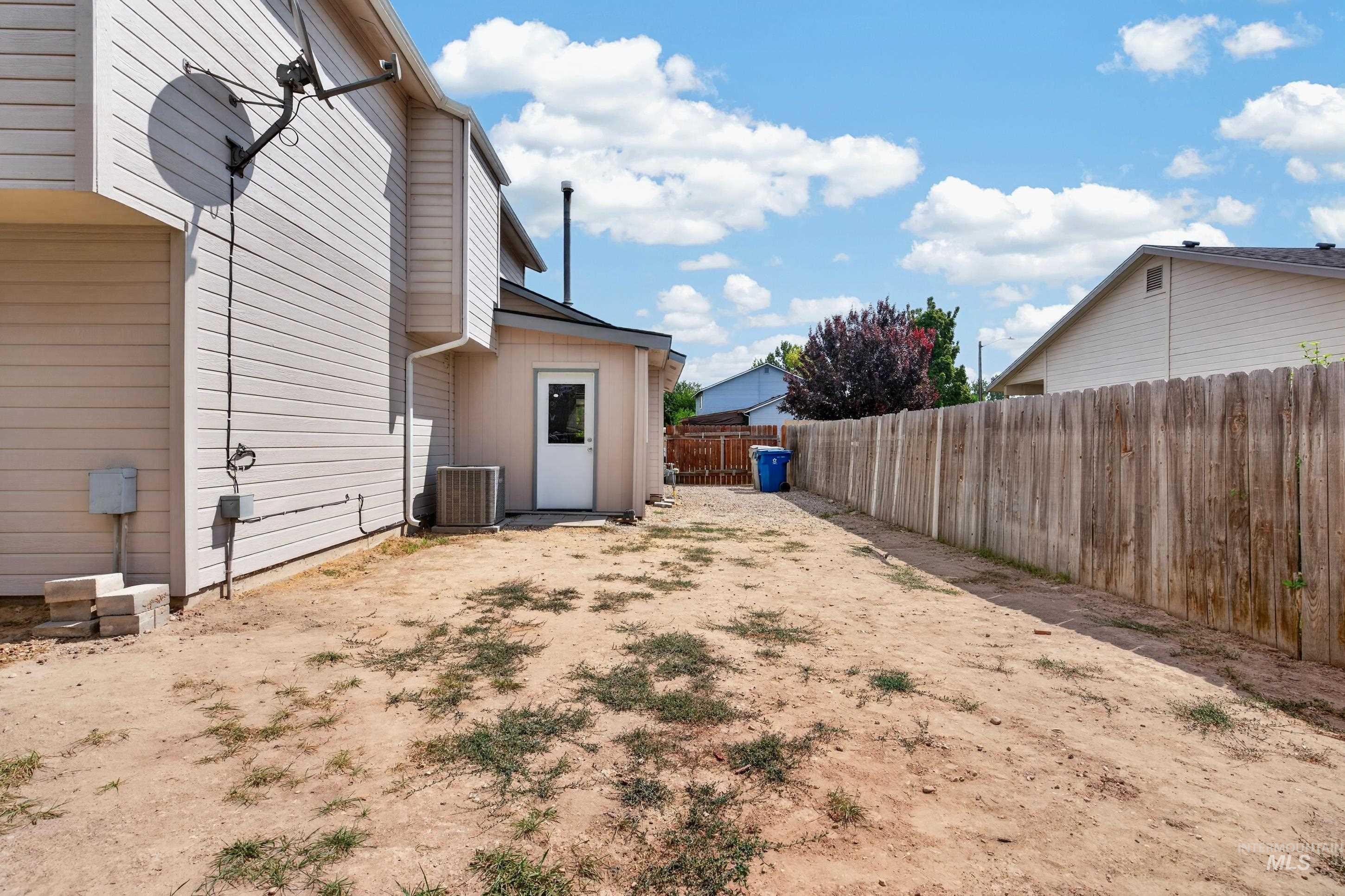 1209 Cattail St, Nampa, Idaho 83686, 4 Bedrooms, 3 Bathrooms, Residential For Sale, Price $429,900,MLS 98998610