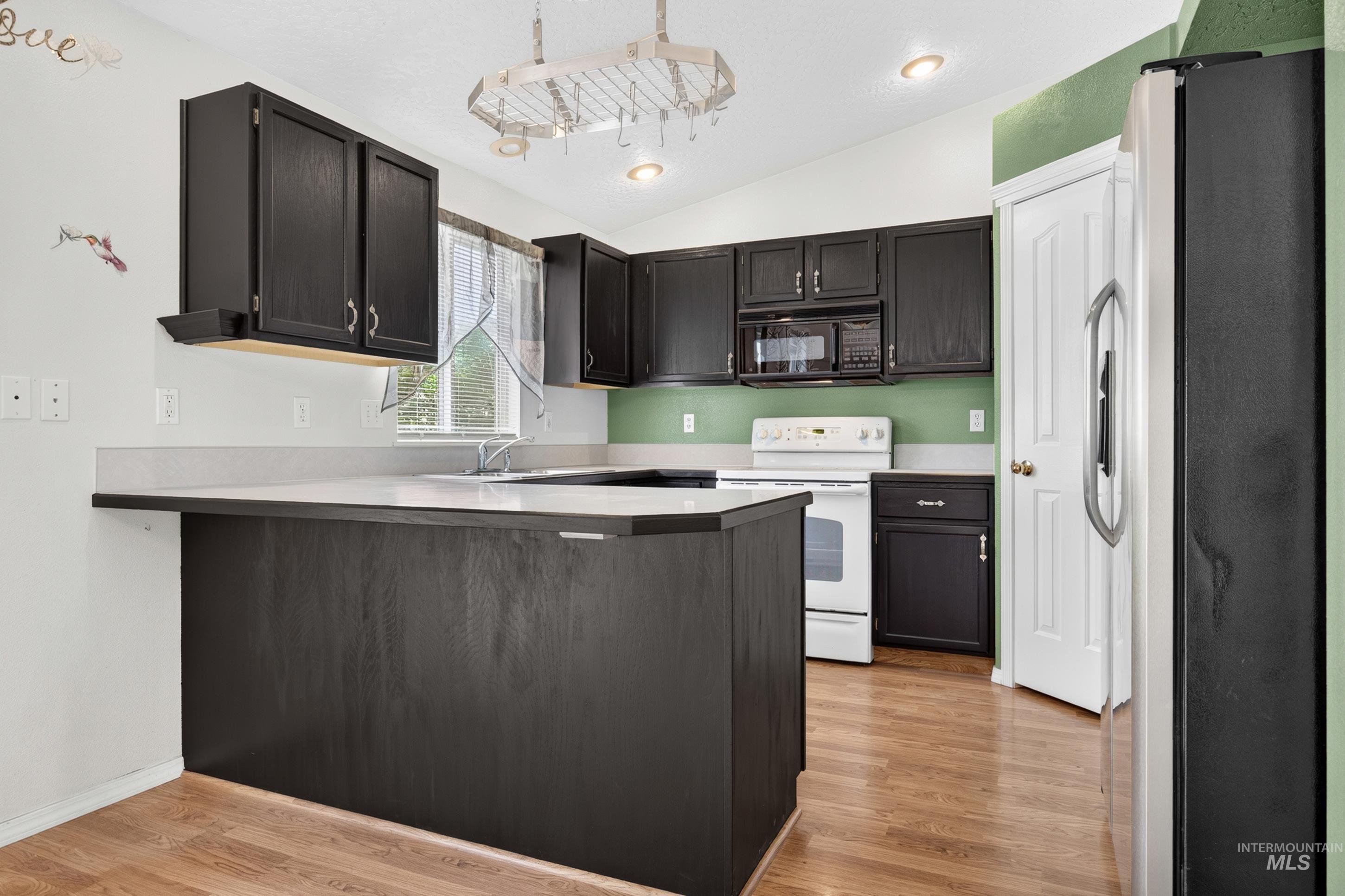 1209 Cattail St, Nampa, Idaho 83686, 4 Bedrooms, 3 Bathrooms, Residential For Sale, Price $429,900,MLS 98998610
