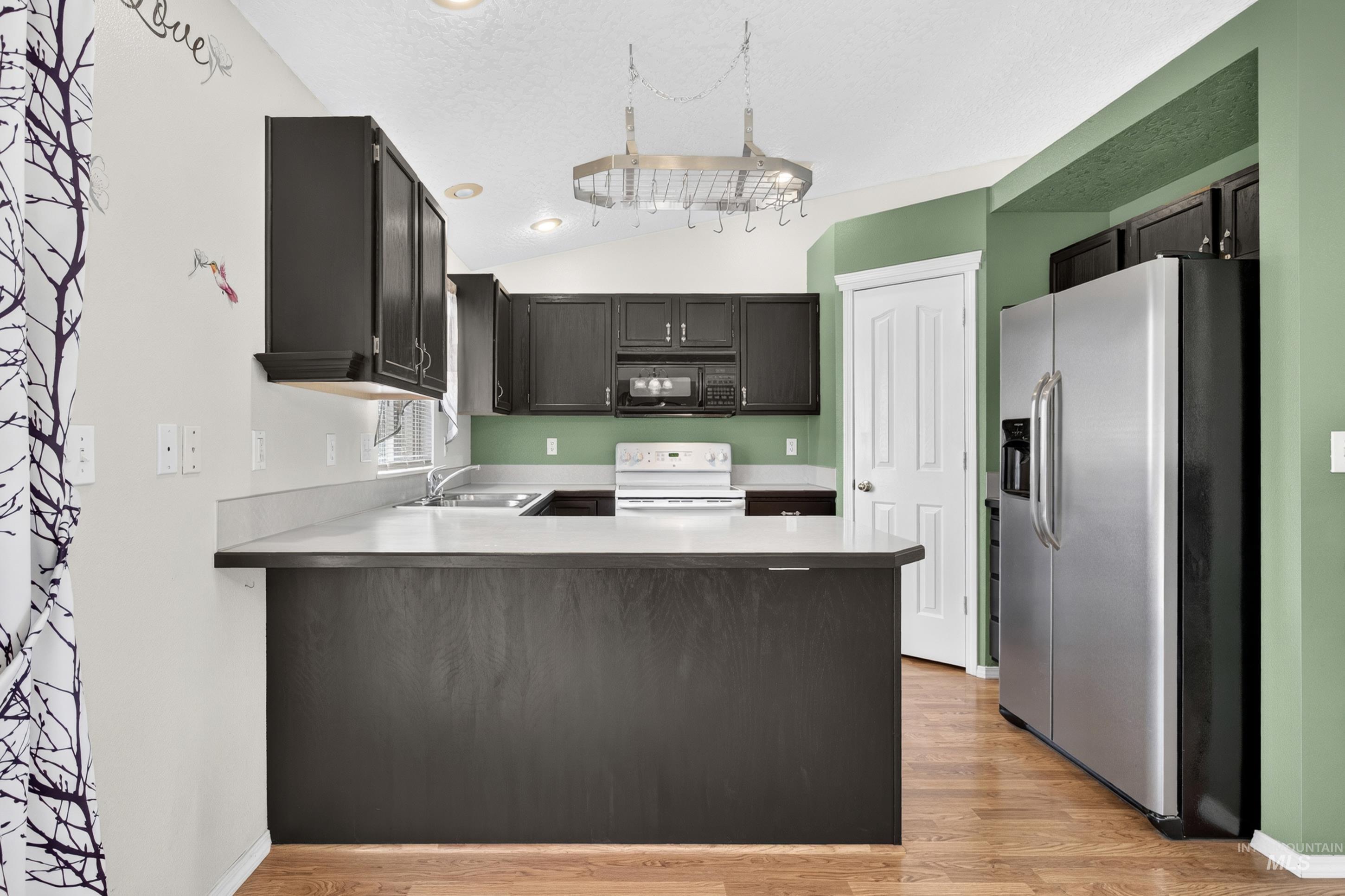 1209 Cattail St, Nampa, Idaho 83686, 4 Bedrooms, 3 Bathrooms, Residential For Sale, Price $429,900,MLS 98998610