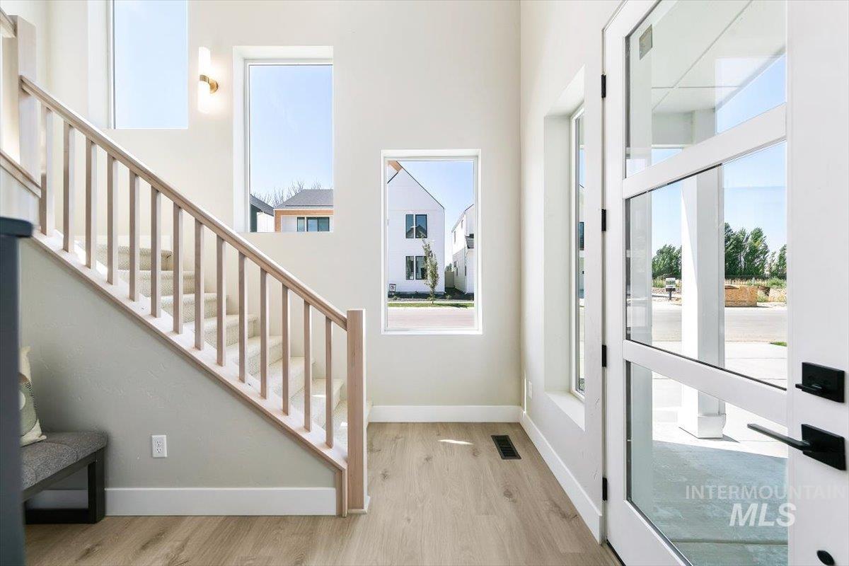 76 N Feather Reed Ave, Meridian, Idaho 83642, 3 Bedrooms, 2.5 Bathrooms, Residential For Sale, Price $589,900,MLS 98998611
