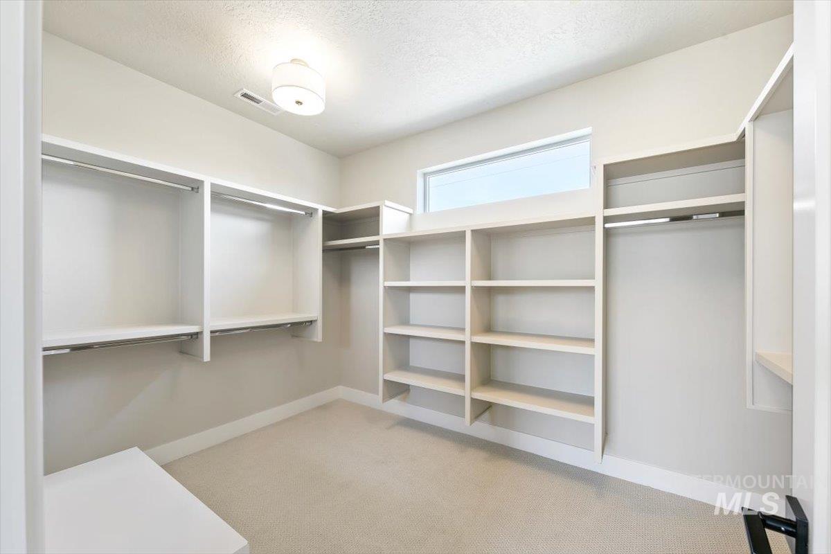 76 N Feather Reed Ave, Meridian, Idaho 83642, 3 Bedrooms, 2.5 Bathrooms, Residential For Sale, Price $589,900,MLS 98998611
