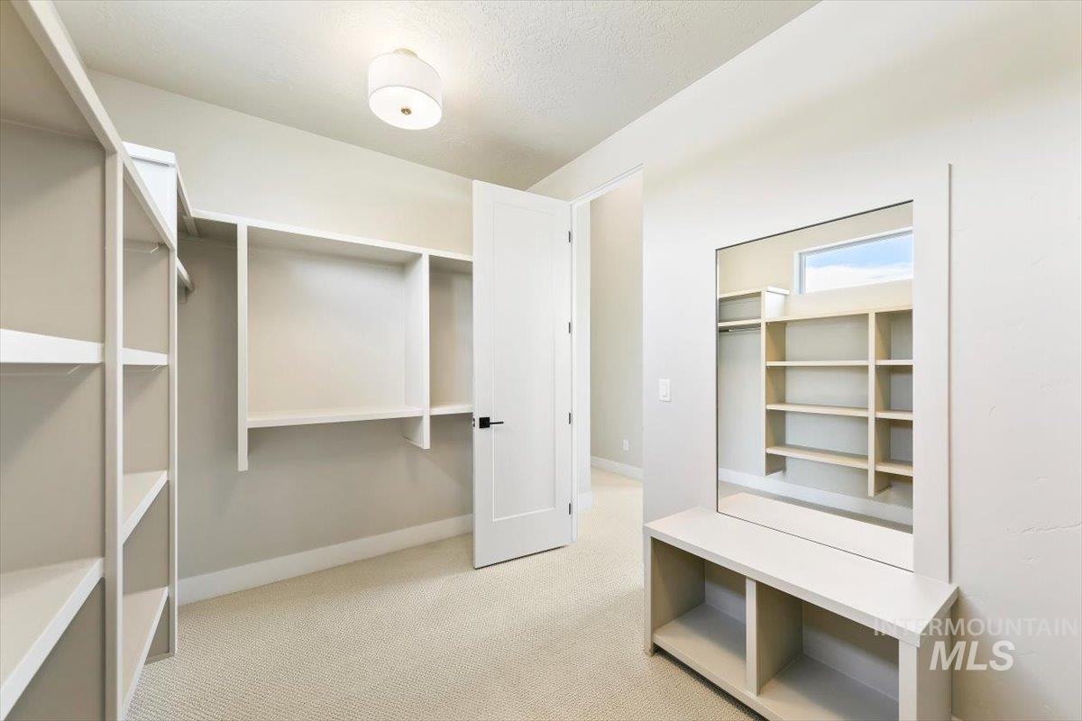 76 N Feather Reed Ave, Meridian, Idaho 83642, 3 Bedrooms, 2.5 Bathrooms, Residential For Sale, Price $589,900,MLS 98998611