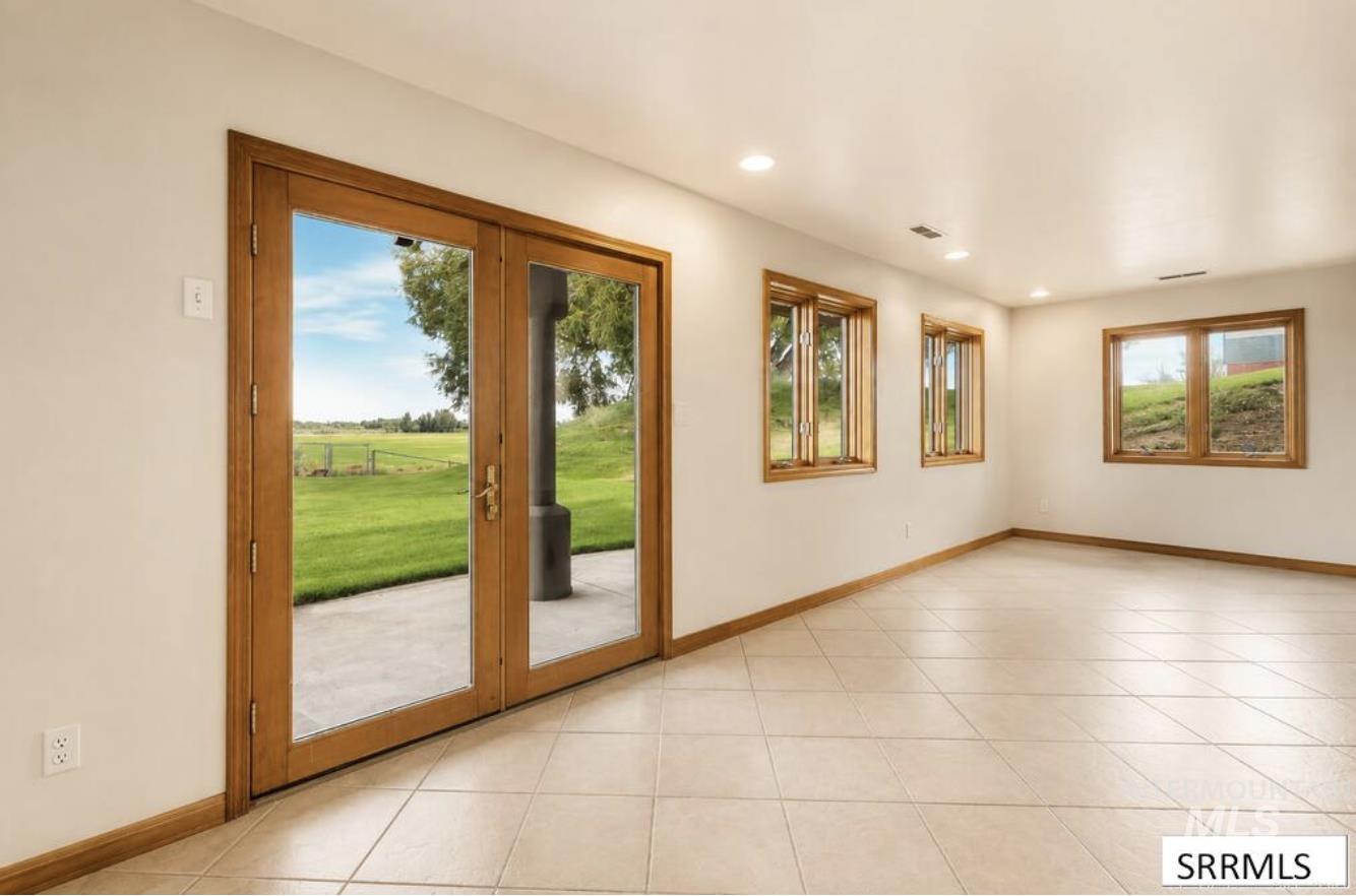 144 E 400 N, Blackfoot, Idaho 83221, 8 Bedrooms, 4 Bathrooms, Residential For Sale, Price $1,089,000, 98998614