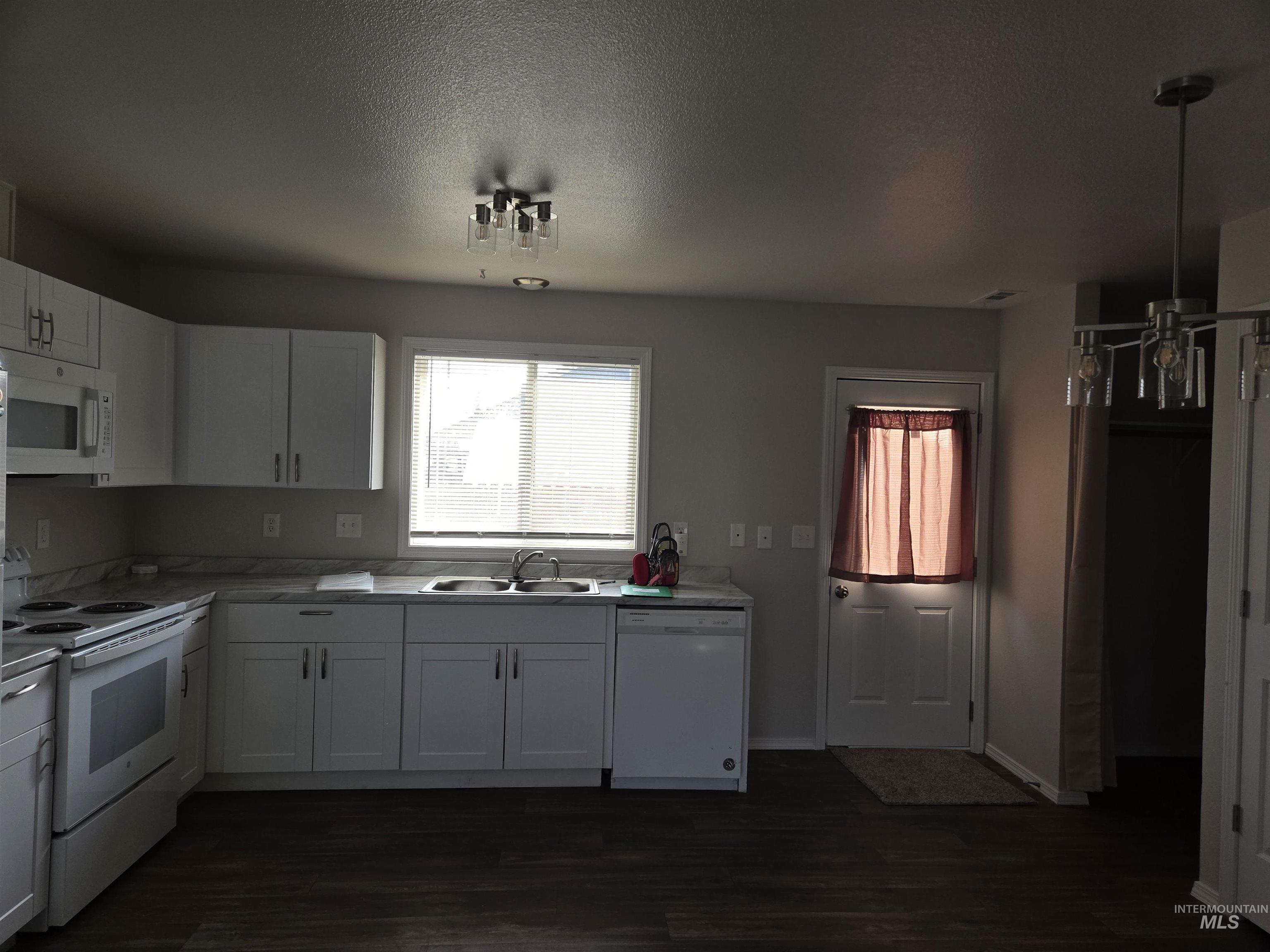 1000-1014 W Orchard Ave, Nampa, Idaho 83651, 3 Bedrooms, 2 Bathrooms, Residential Income For Sale, Price $2,100,000,MLS 98998615