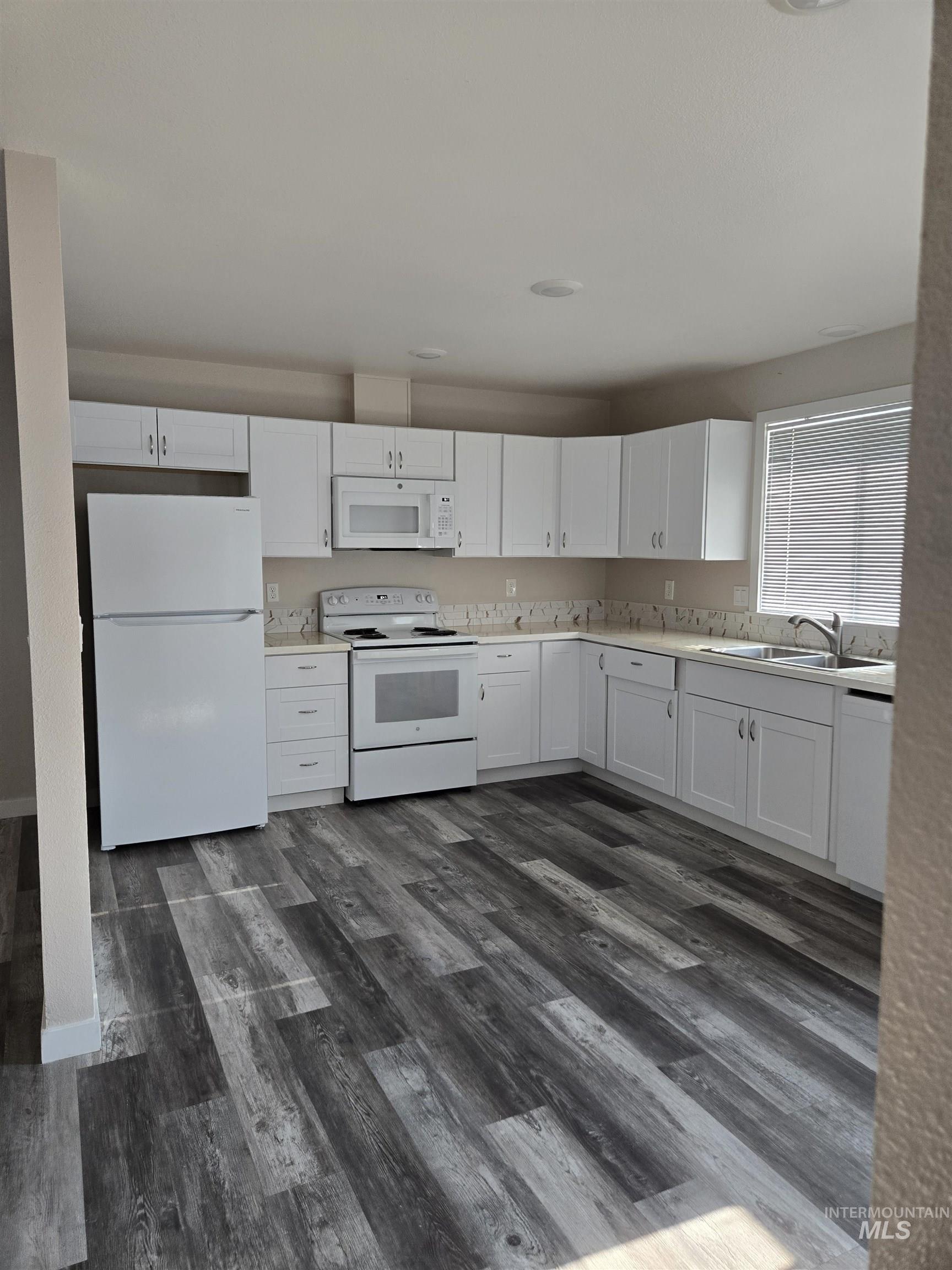 1000-1014 W Orchard Ave, Nampa, Idaho 83651, 3 Bedrooms, 2 Bathrooms, Residential Income For Sale, Price $2,100,000, 98998615